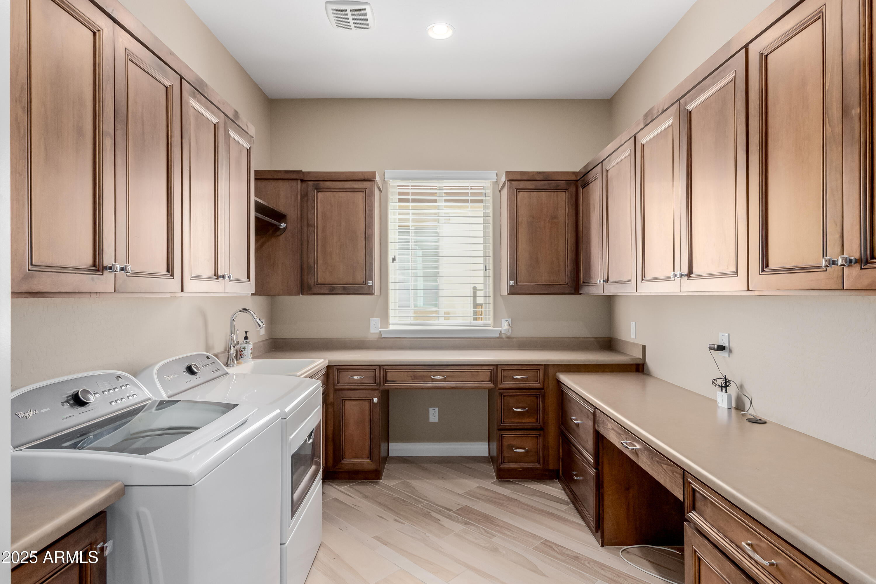 1474 E ELYSIAN Pass