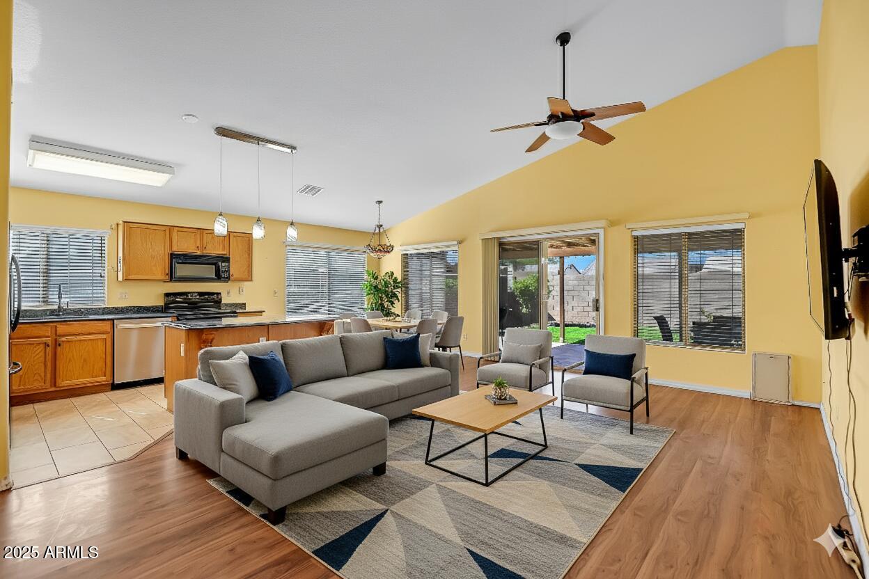 15792 N NAEGEL Drive