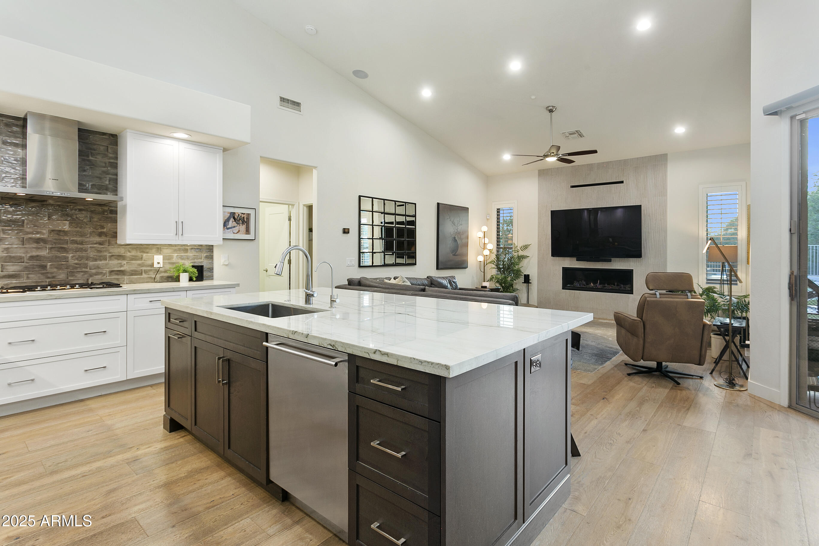 11236 N 118TH Street