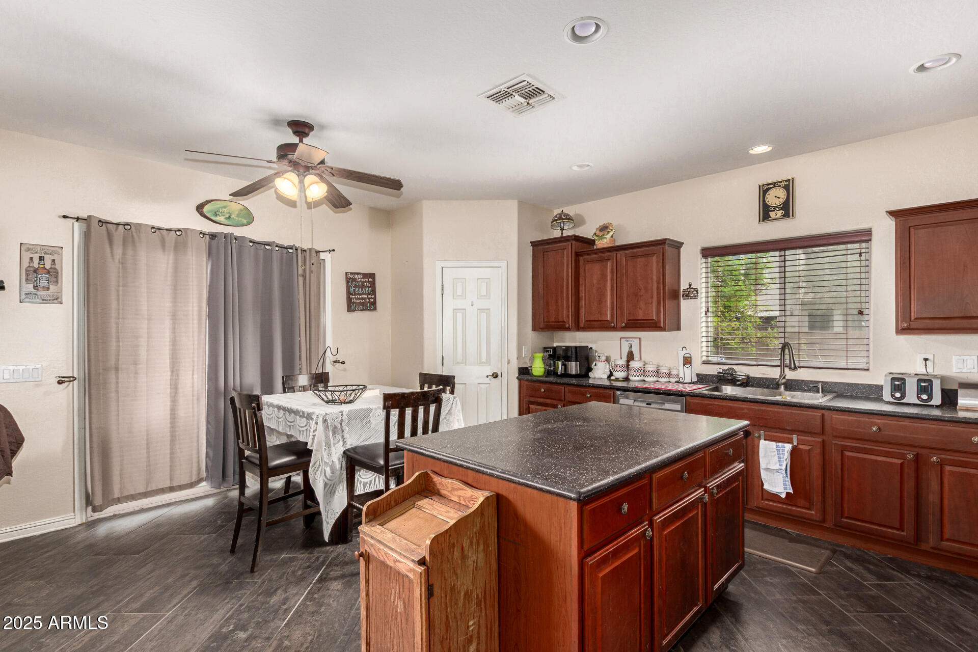 2661 N SMITHSONIAN Court, Florence