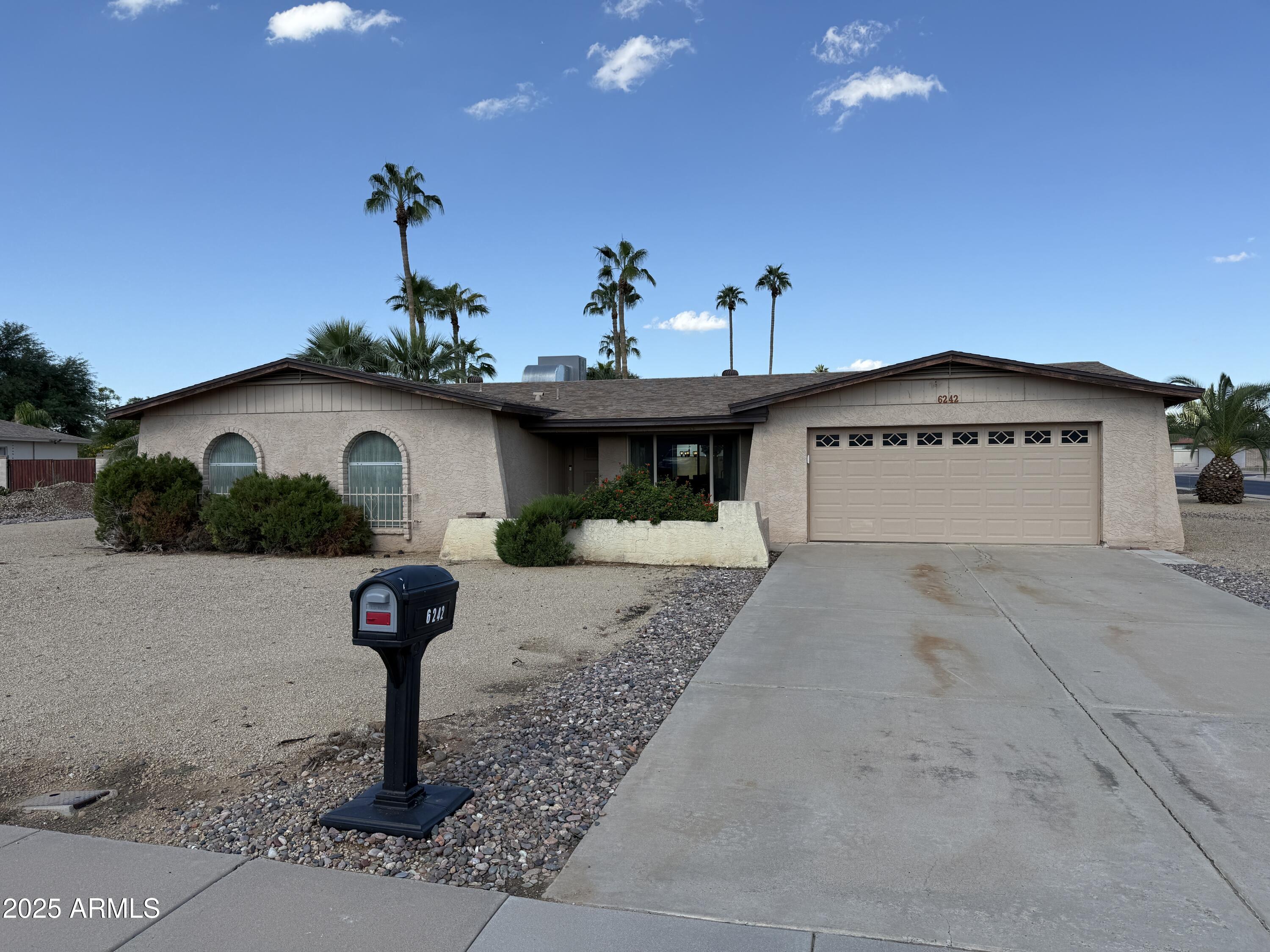 6242 E REDFIELD Road