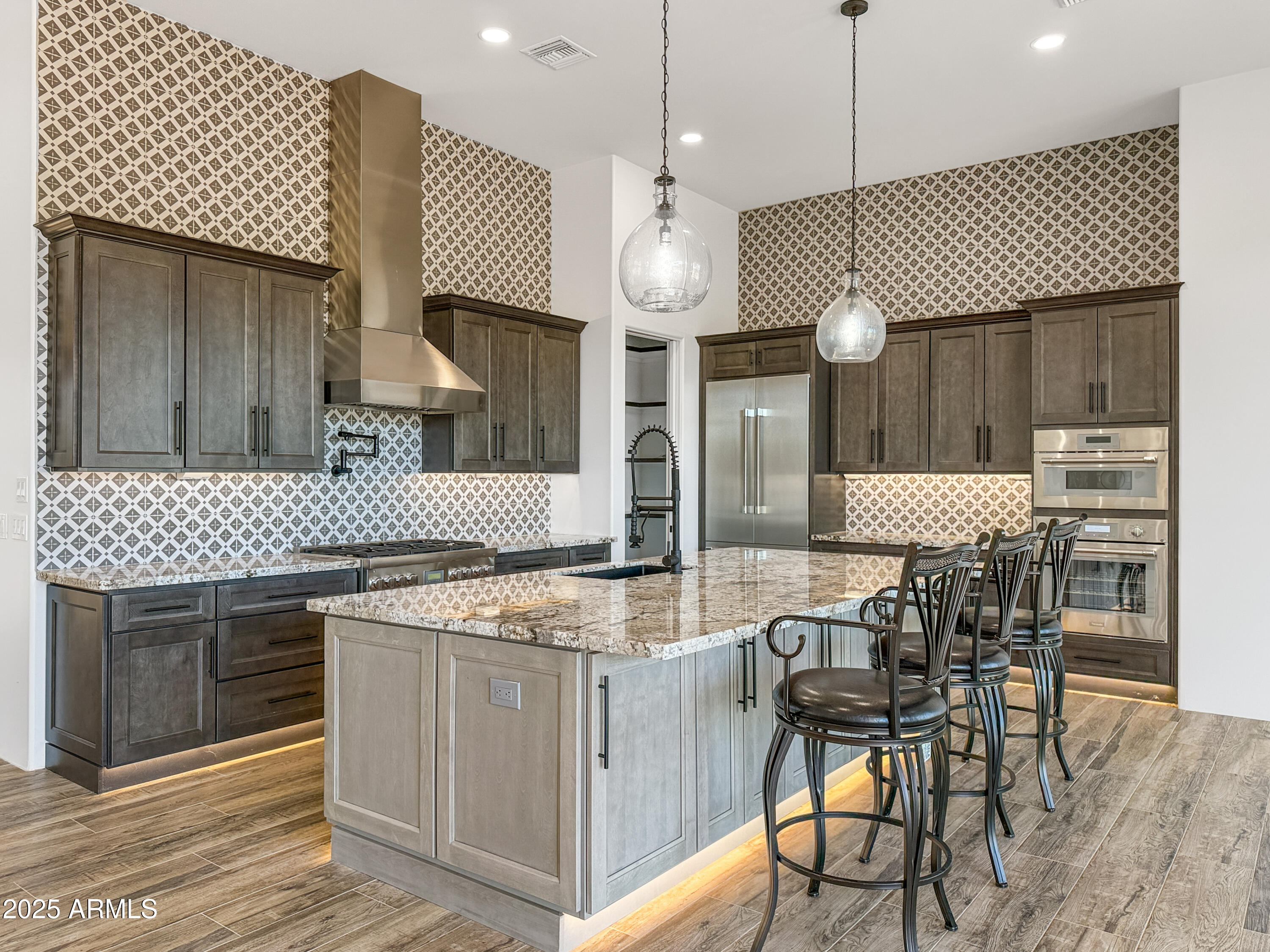 3227 W LONG RIFLE Road