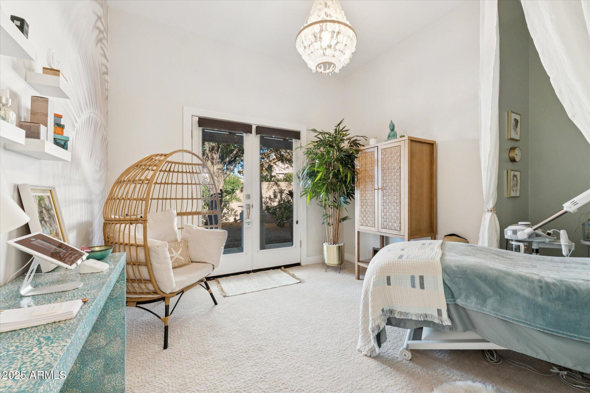 9097 E Calle De Las Brisas