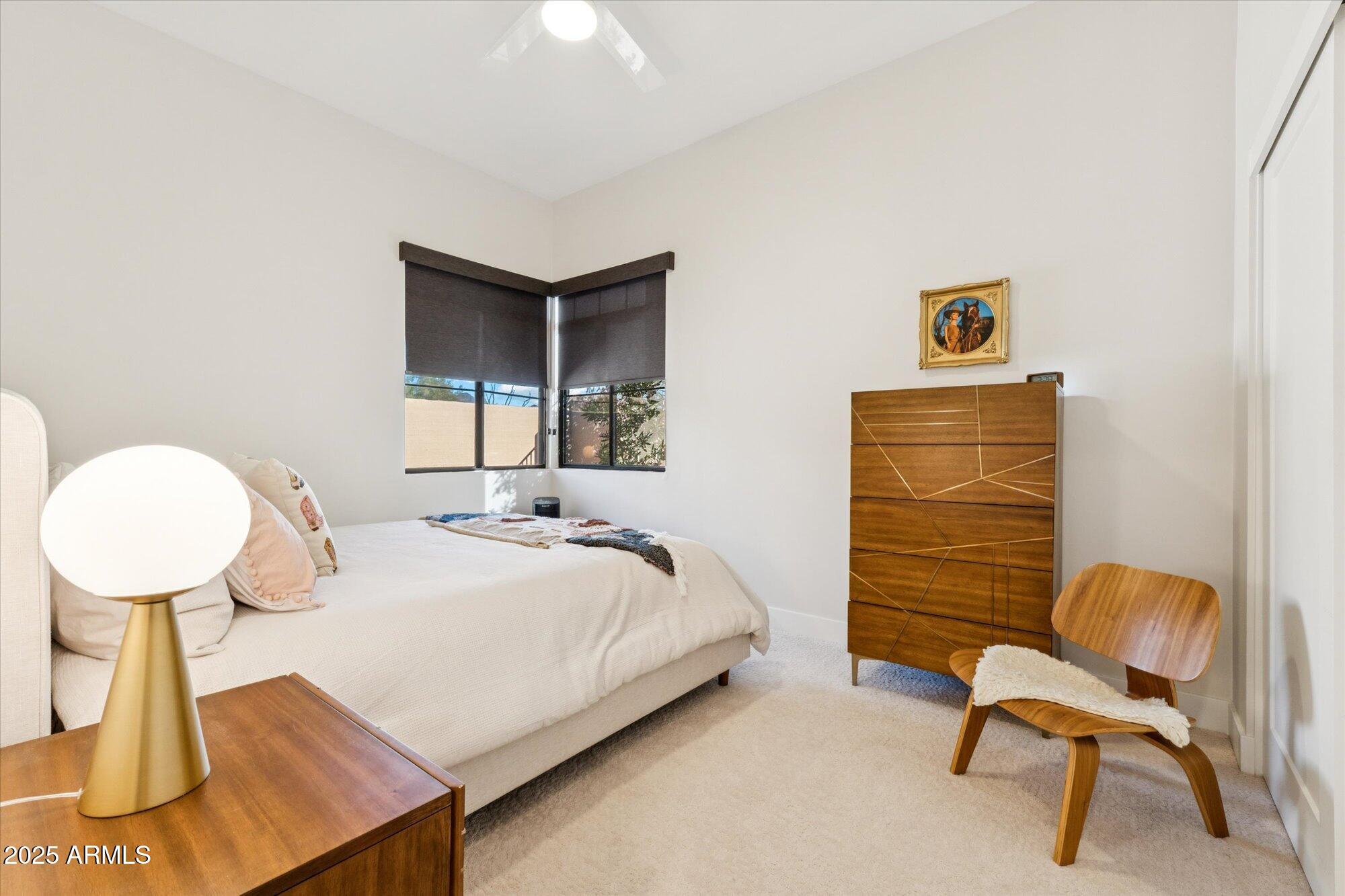 9097 E Calle De Las Brisas