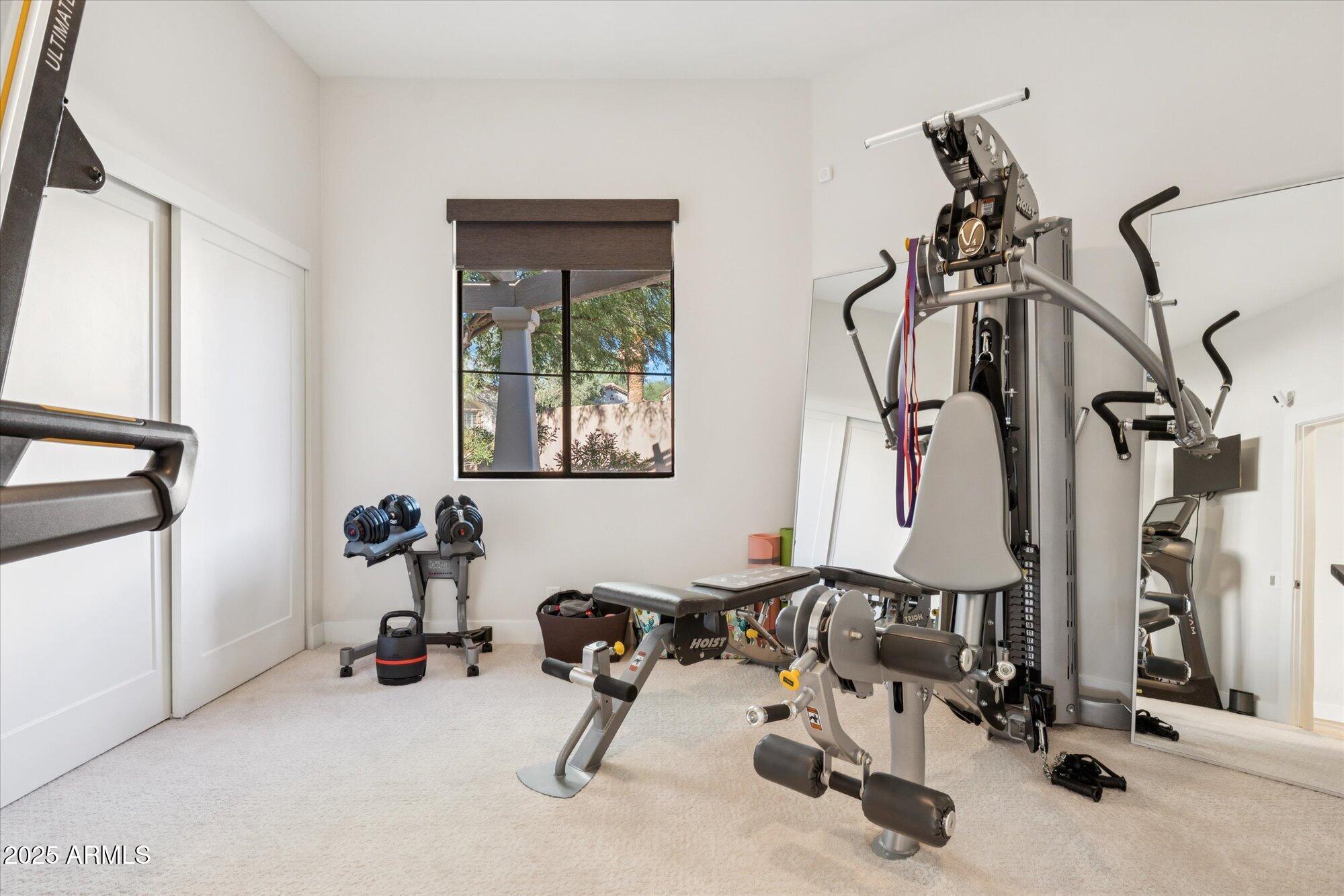 9097 E Calle De Las Brisas