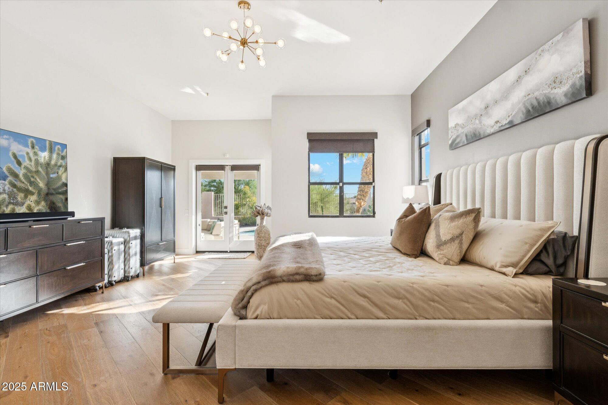 9097 E Calle De Las Brisas