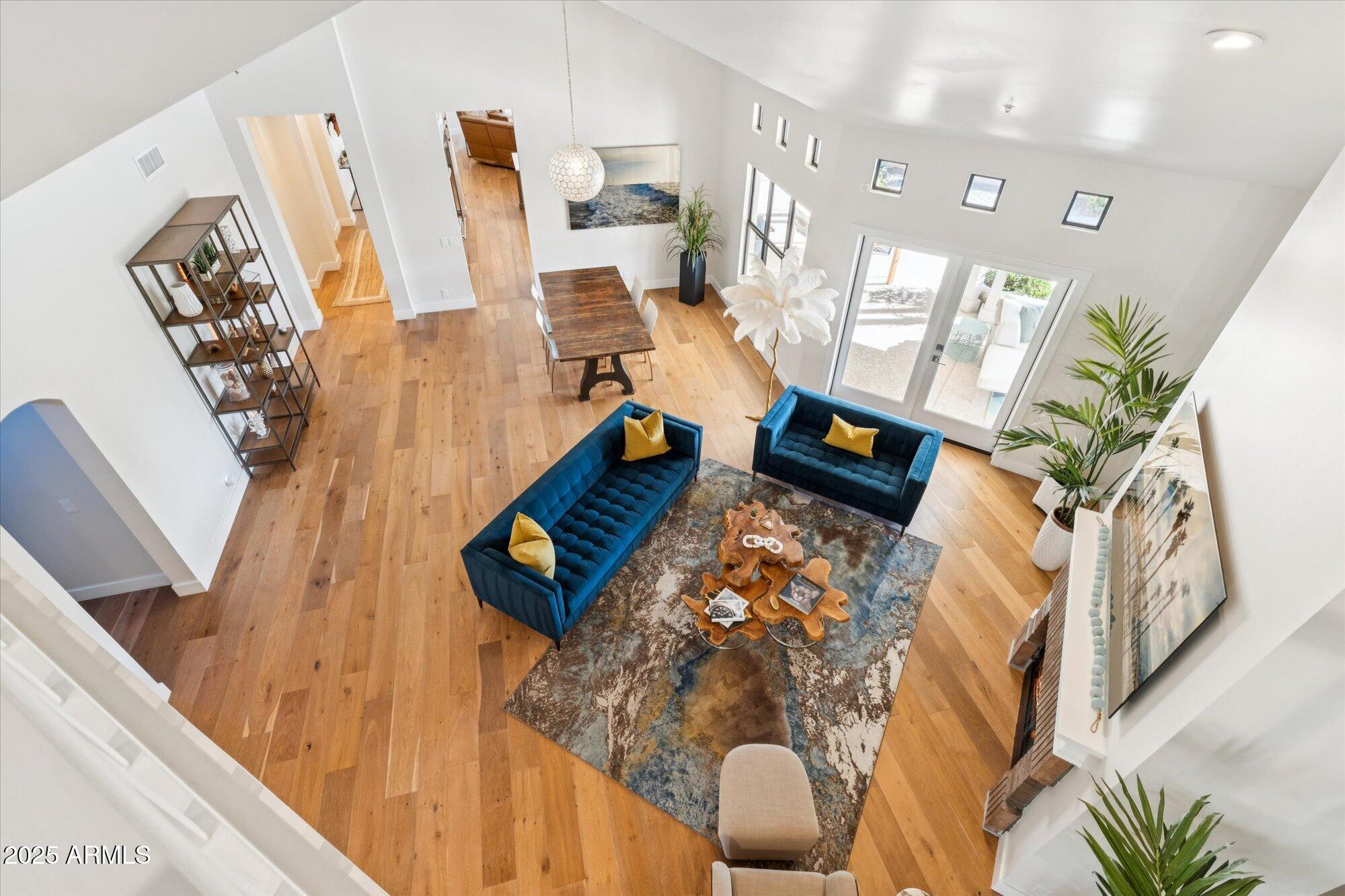 9097 E Calle De Las Brisas