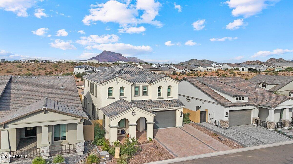 5632 E SANDIA Street