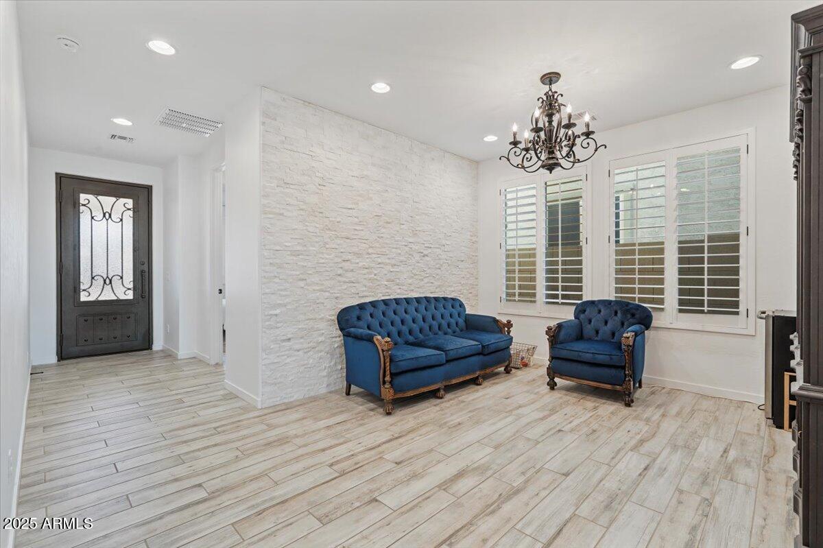 5632 E SANDIA Street