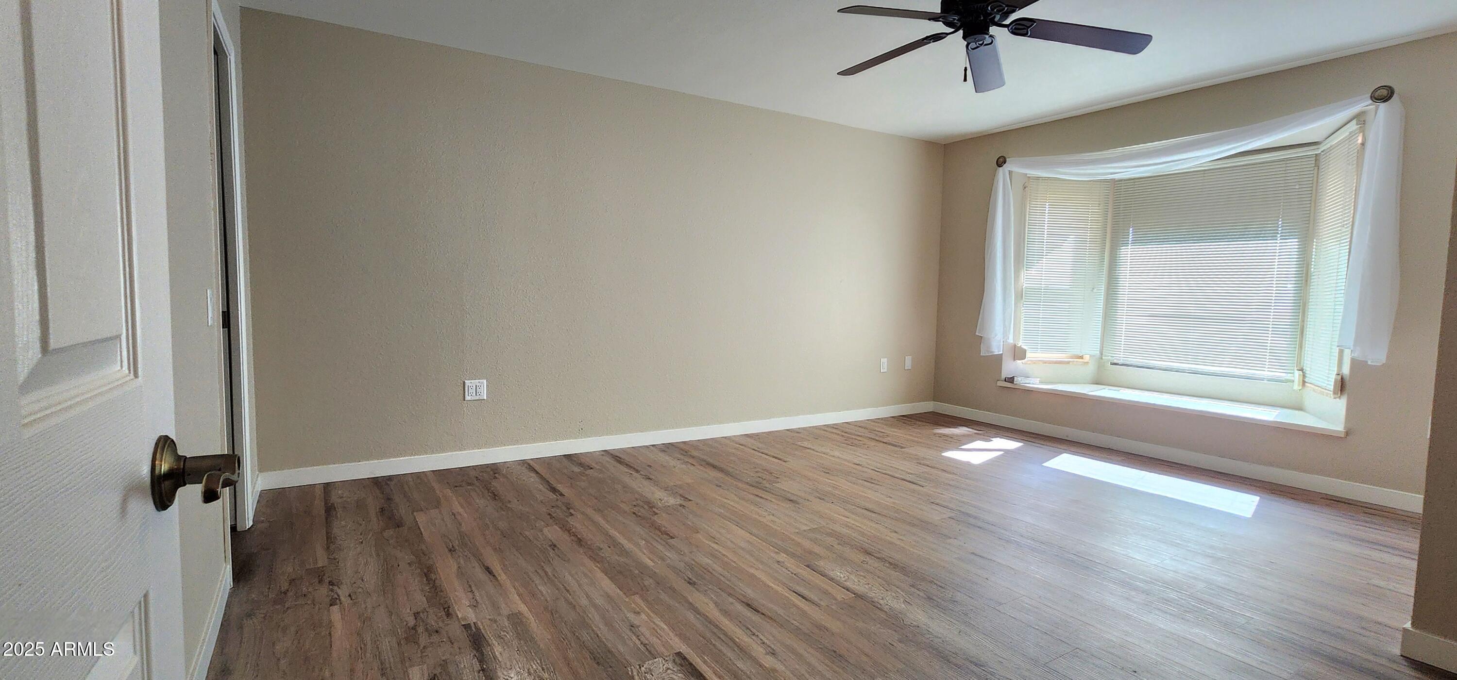 12306 W PARKWOOD Drive