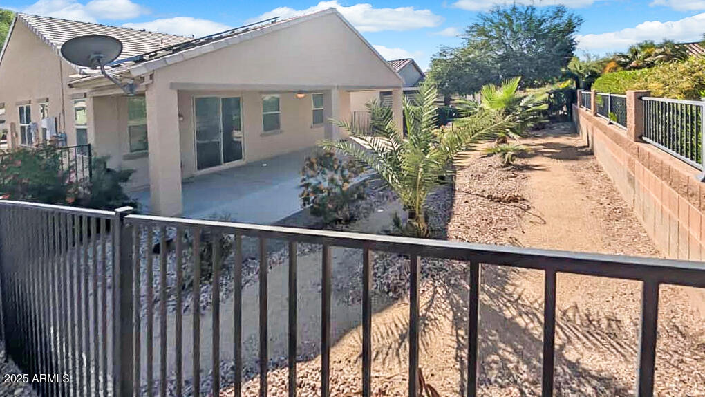 22590 W MOONLIGHT Path