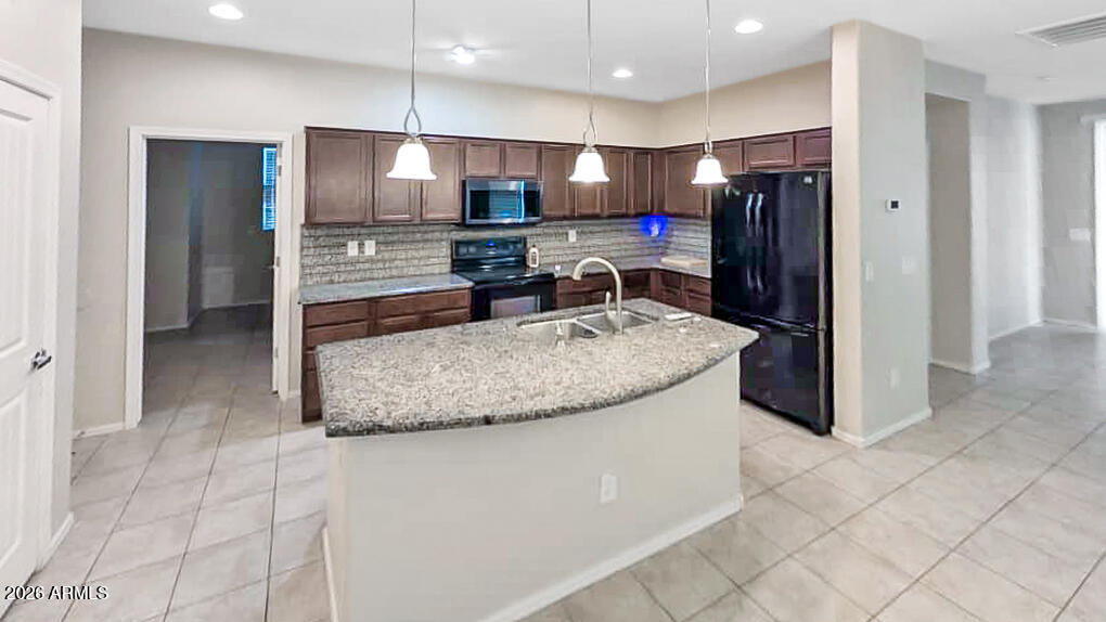 22590 W MOONLIGHT Path