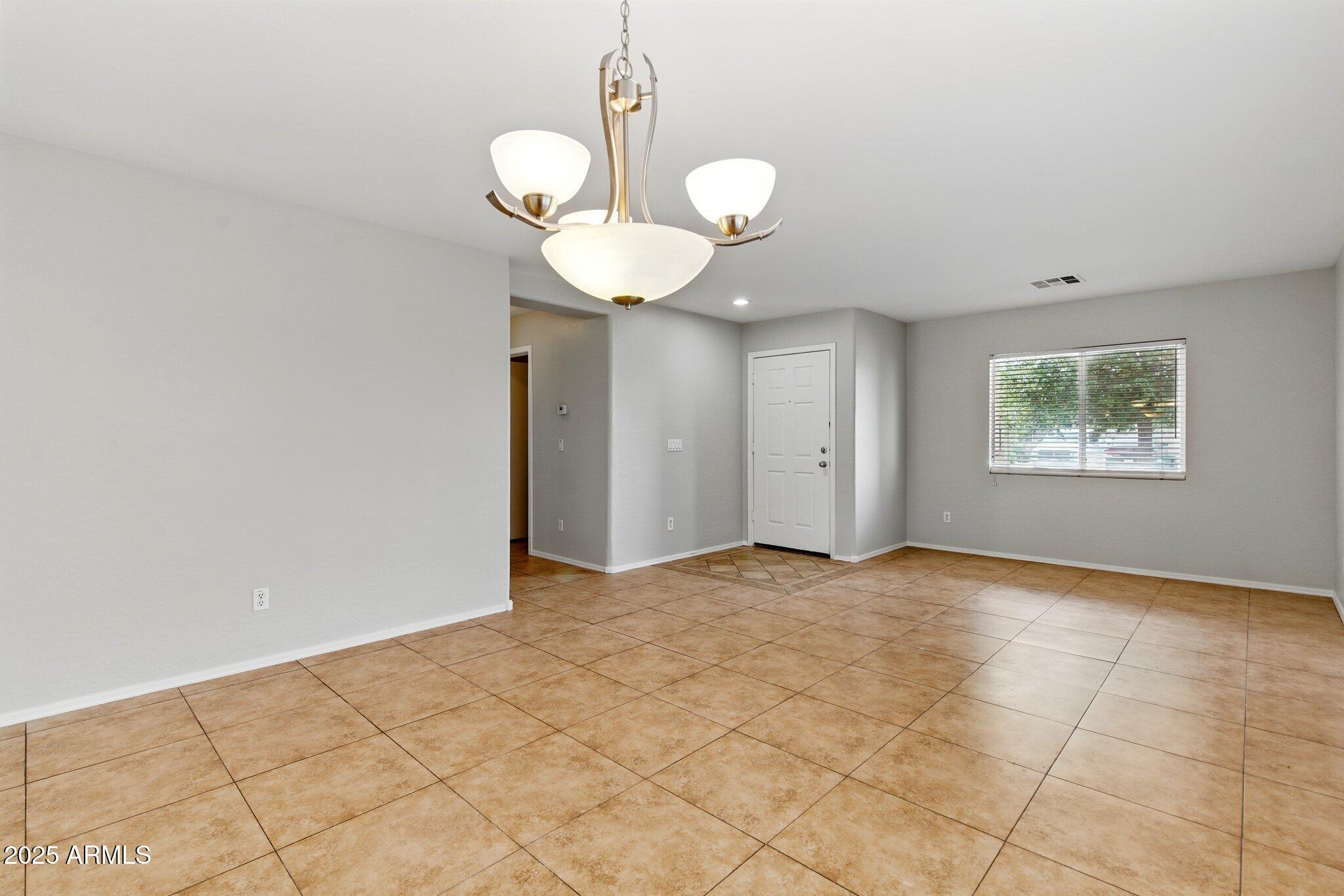 11546 W SCHLEIFER Drive, Youngtown