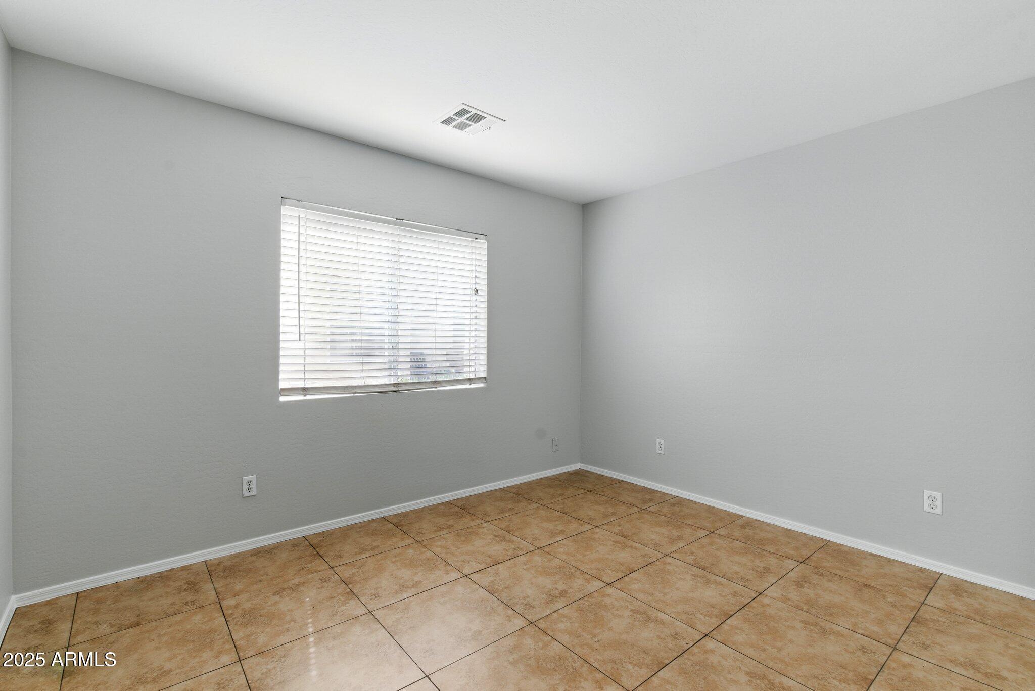 11546 W SCHLEIFER Drive, Youngtown