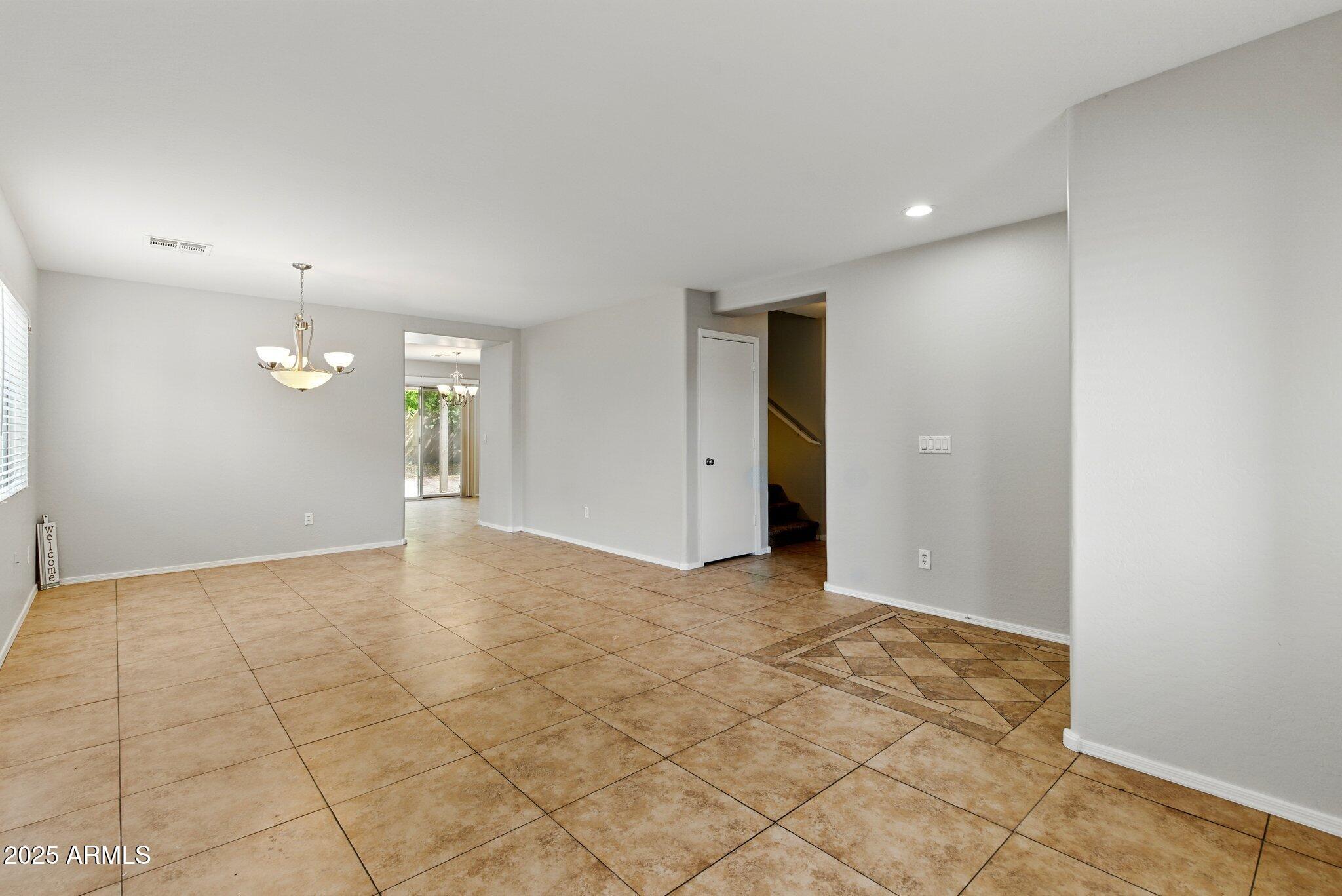 11546 W SCHLEIFER Drive, Youngtown