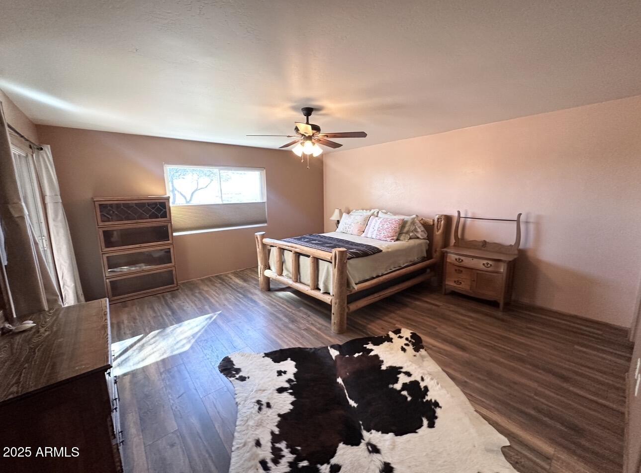 1276 N VULTURE MINE Road