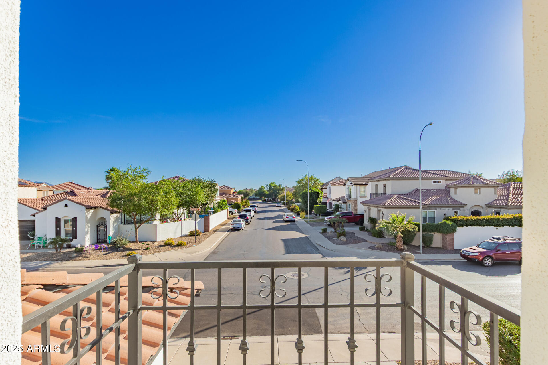 2198 E WISTERIA Drive