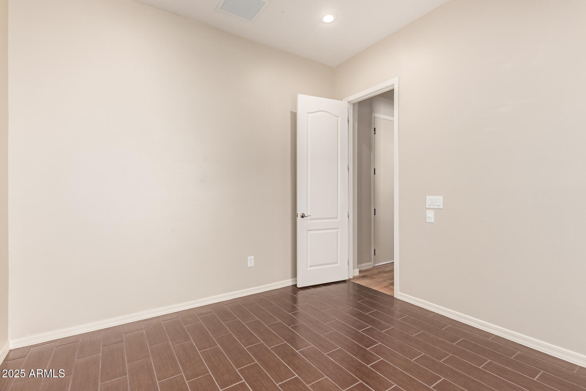 2198 E WISTERIA Drive