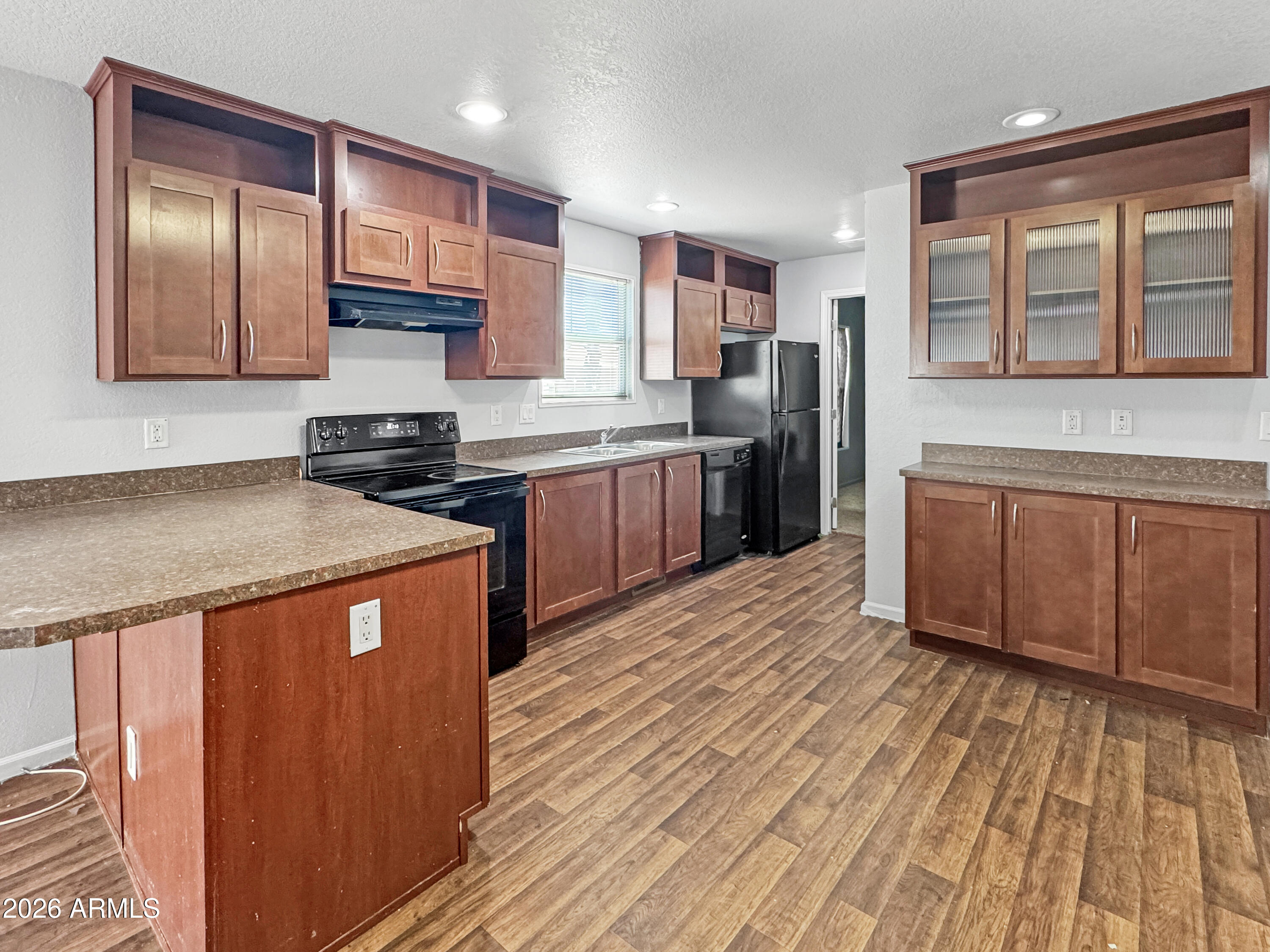 12721 W GREENWAY Road, 184