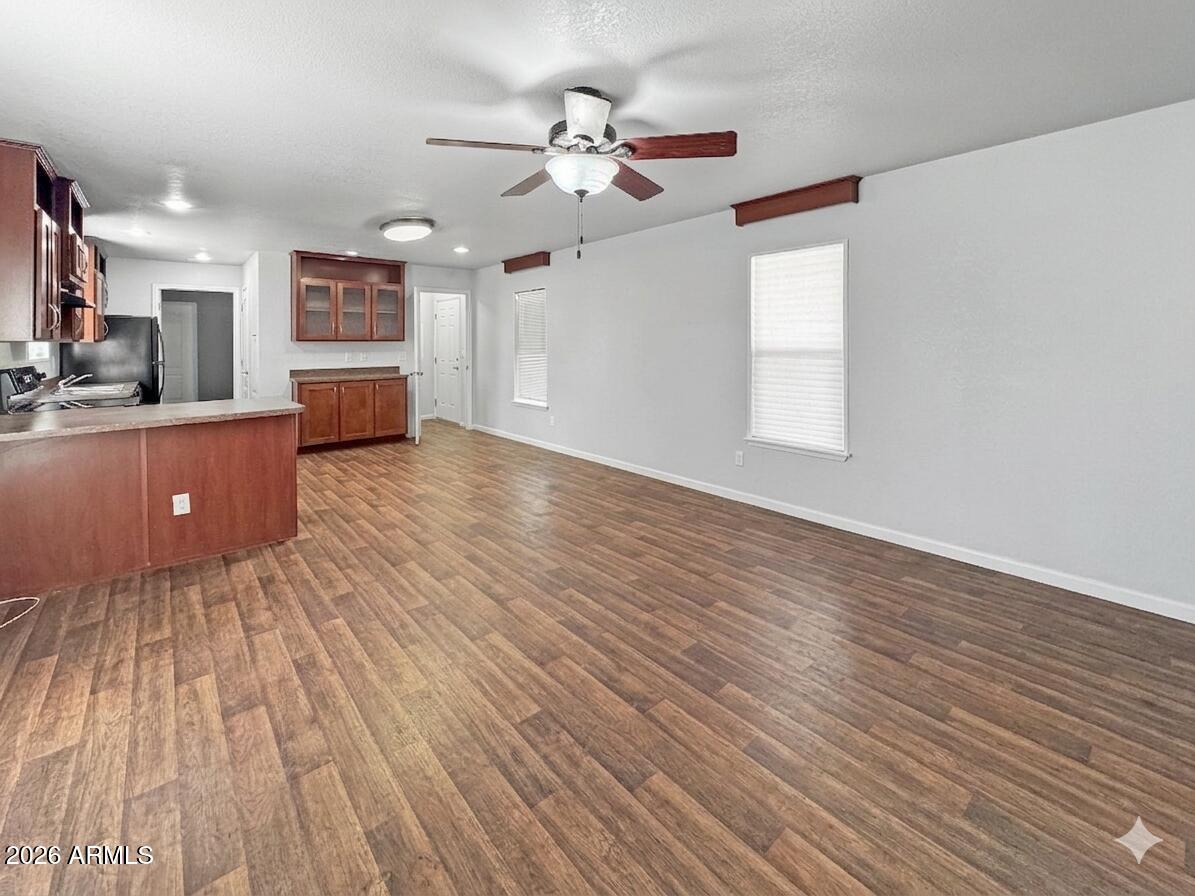 12721 W GREENWAY Road, 184