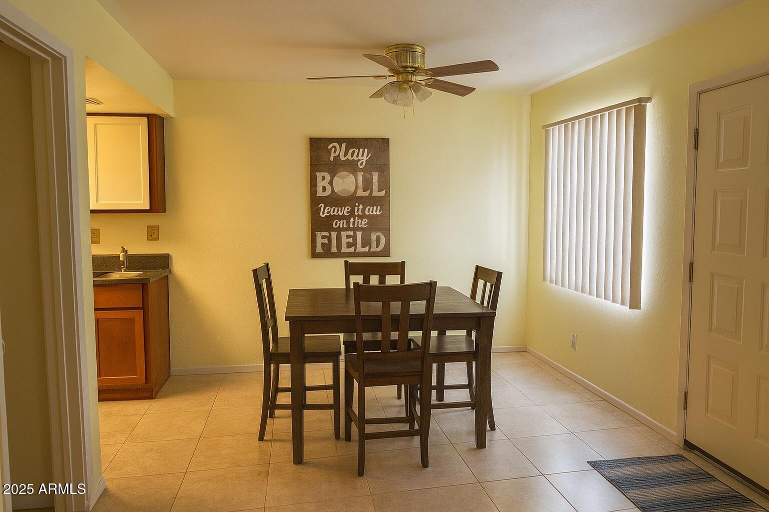 286 W PALOMINO Drive, 83