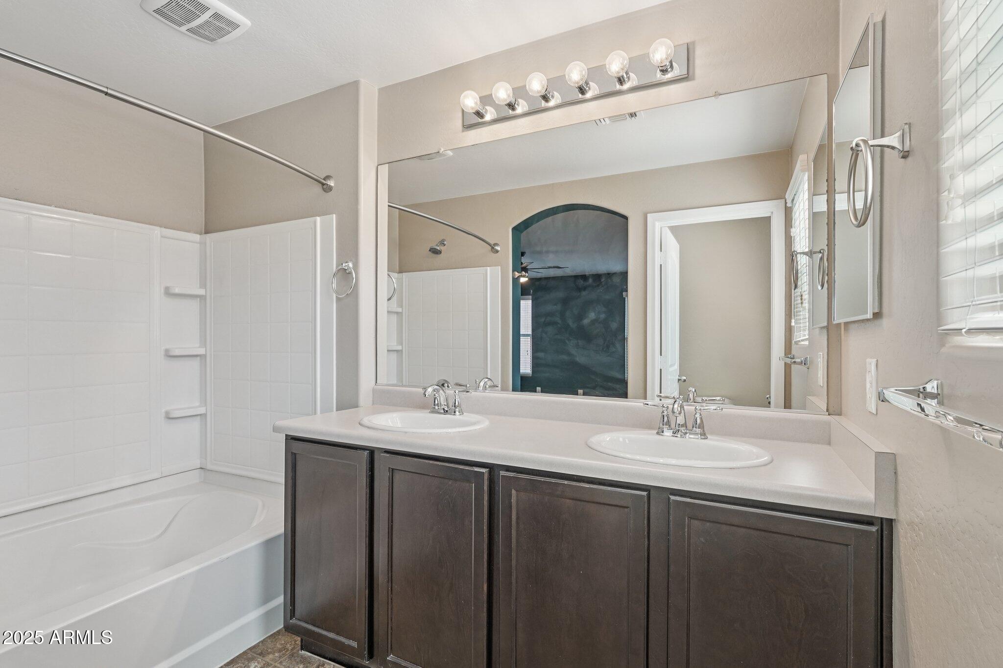 7722 W PIPESTONE Place