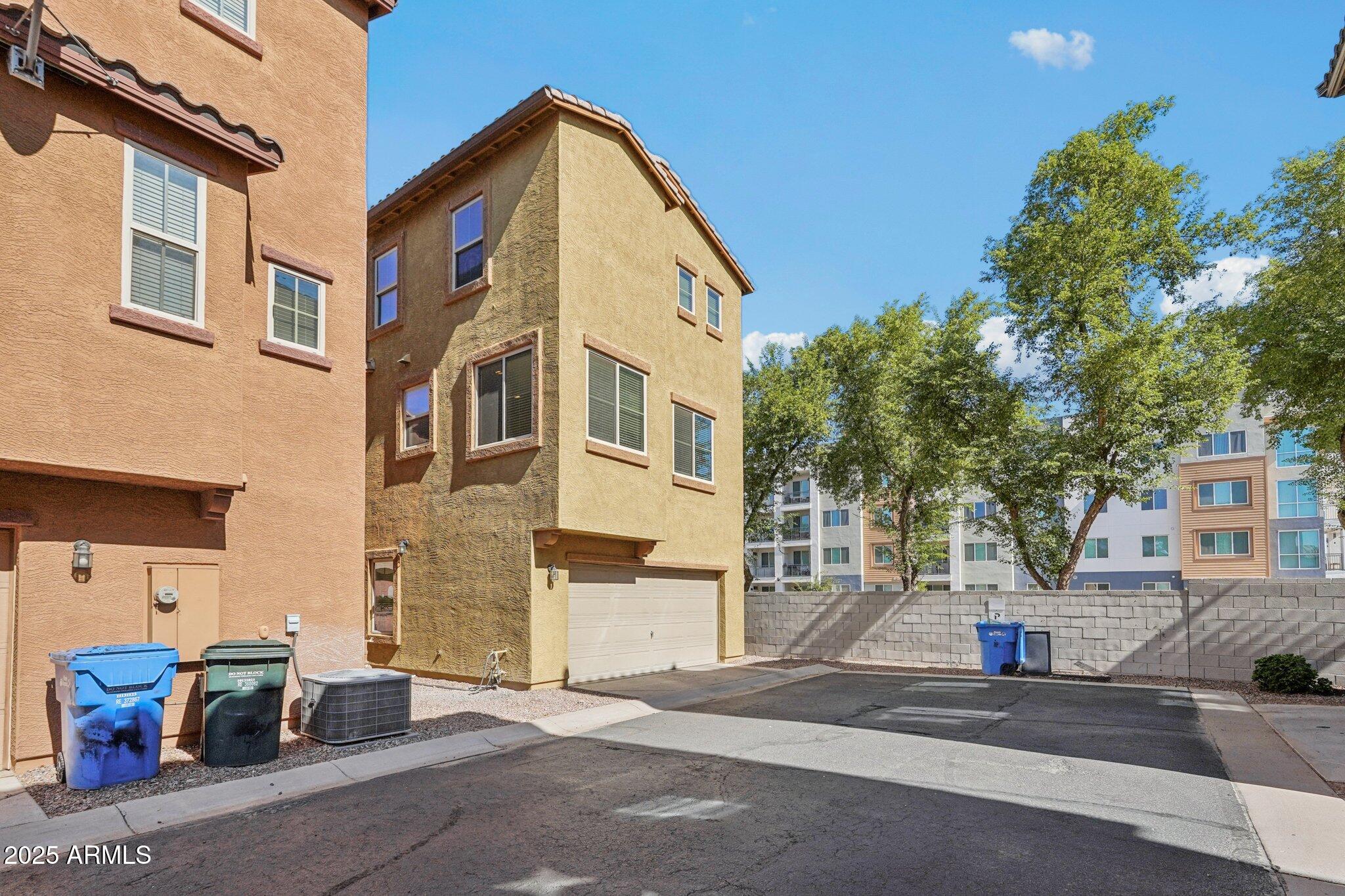 7722 W PIPESTONE Place