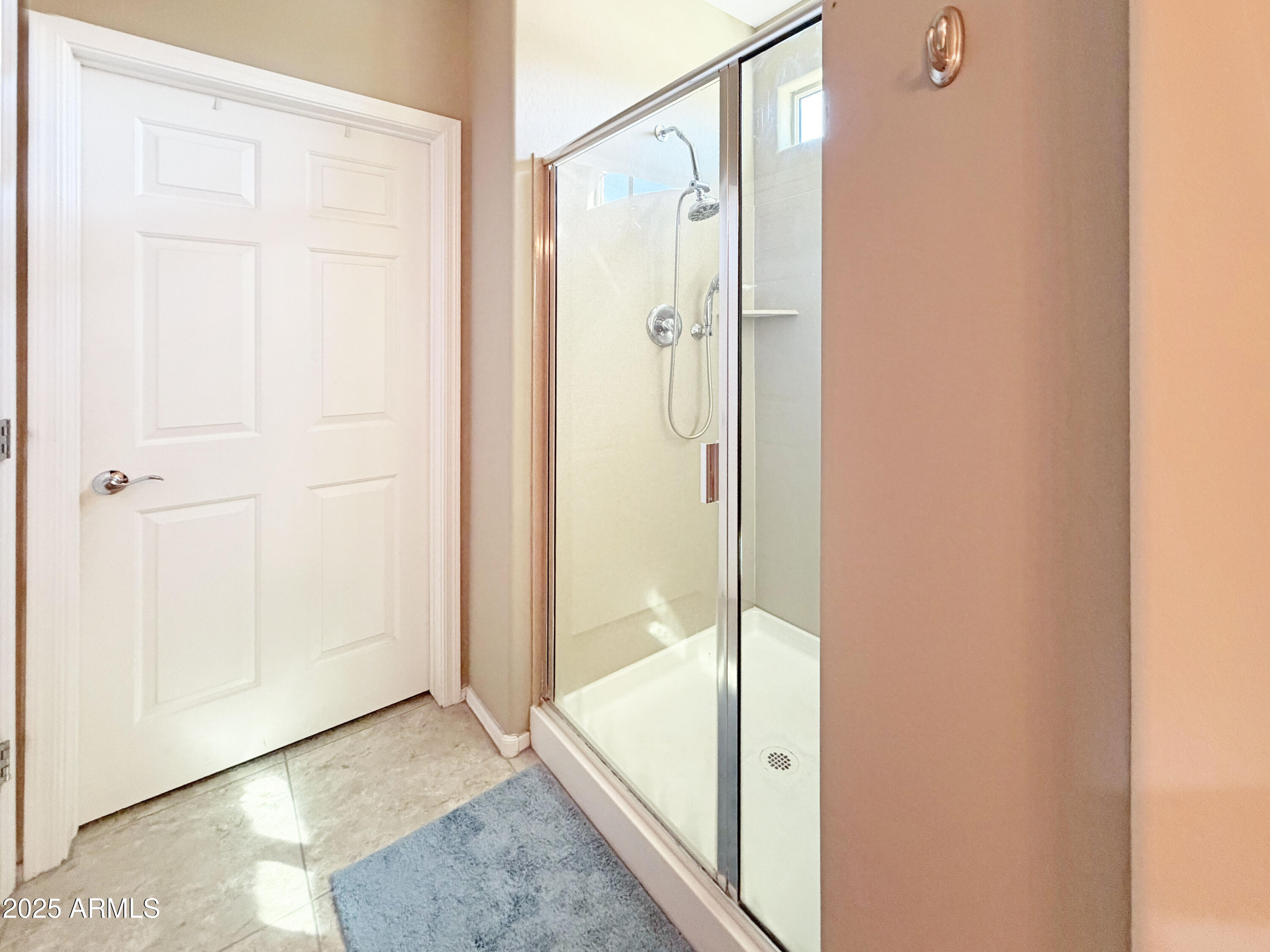 4392 N JULIEANNE Court