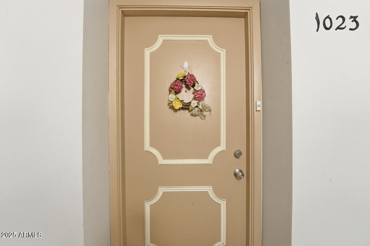 3033 E DEVONSHIRE Avenue 1023