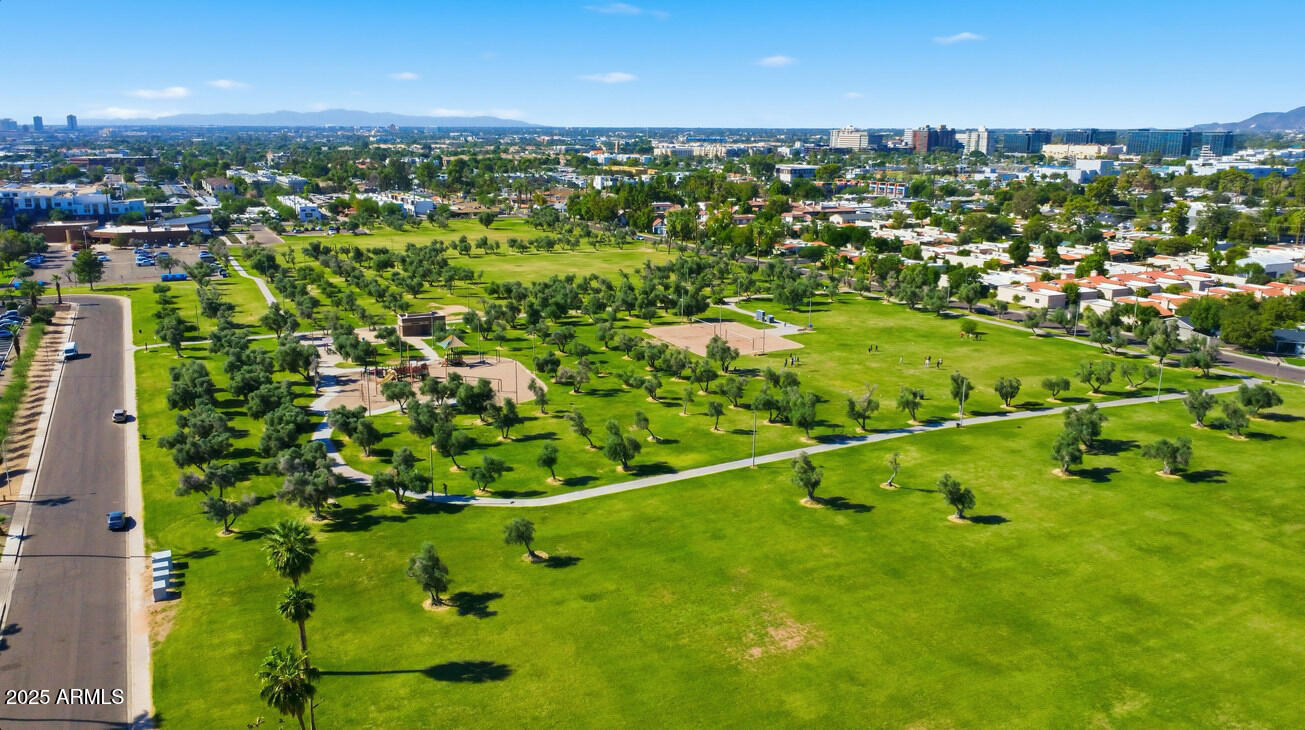 3033 E DEVONSHIRE Avenue 1023