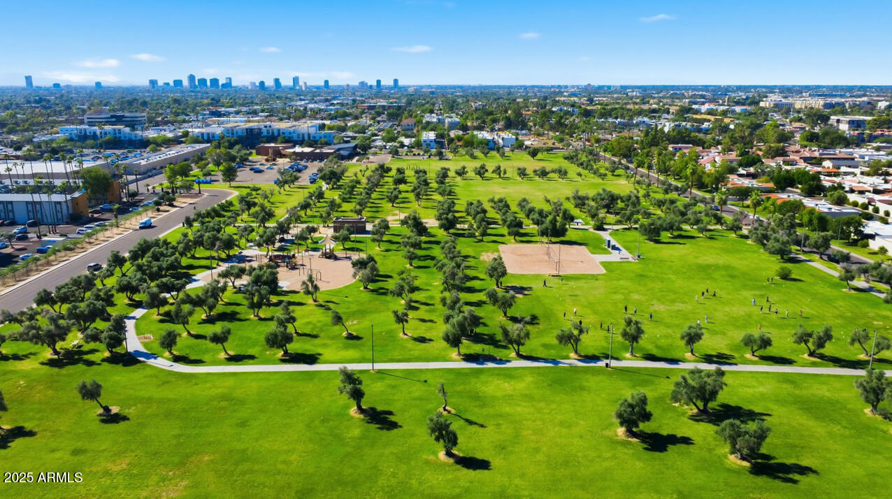 3033 E DEVONSHIRE Avenue 1023