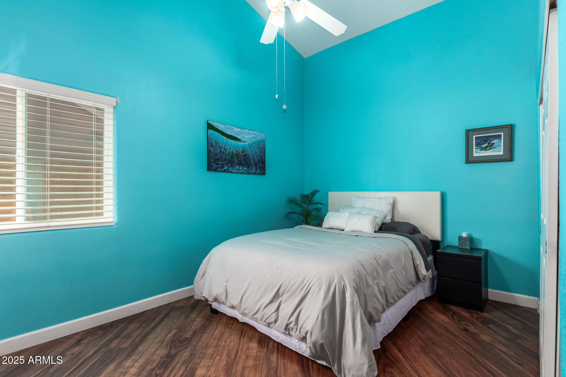 4338 E DOUGLAS Avenue