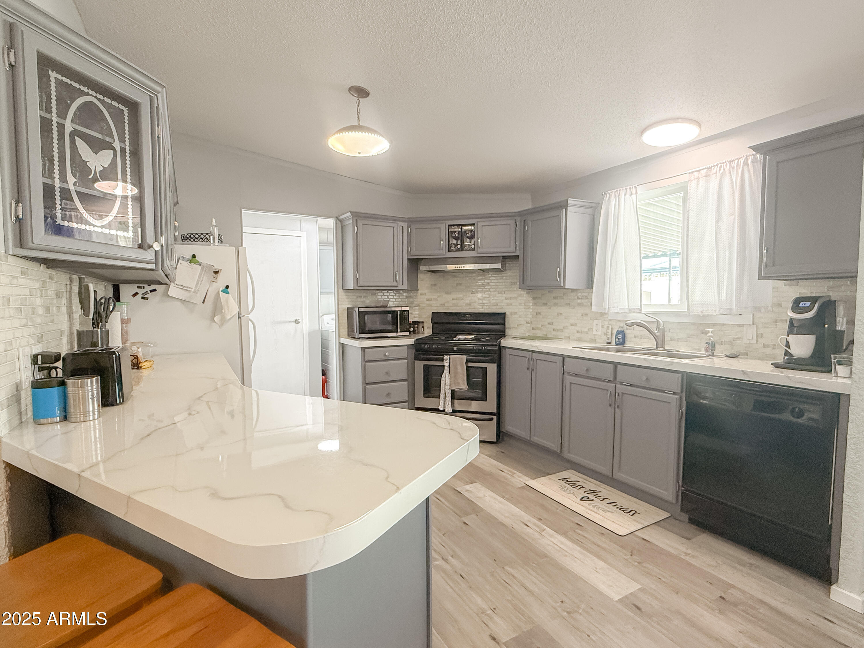 8600 E Broadway Road, 144