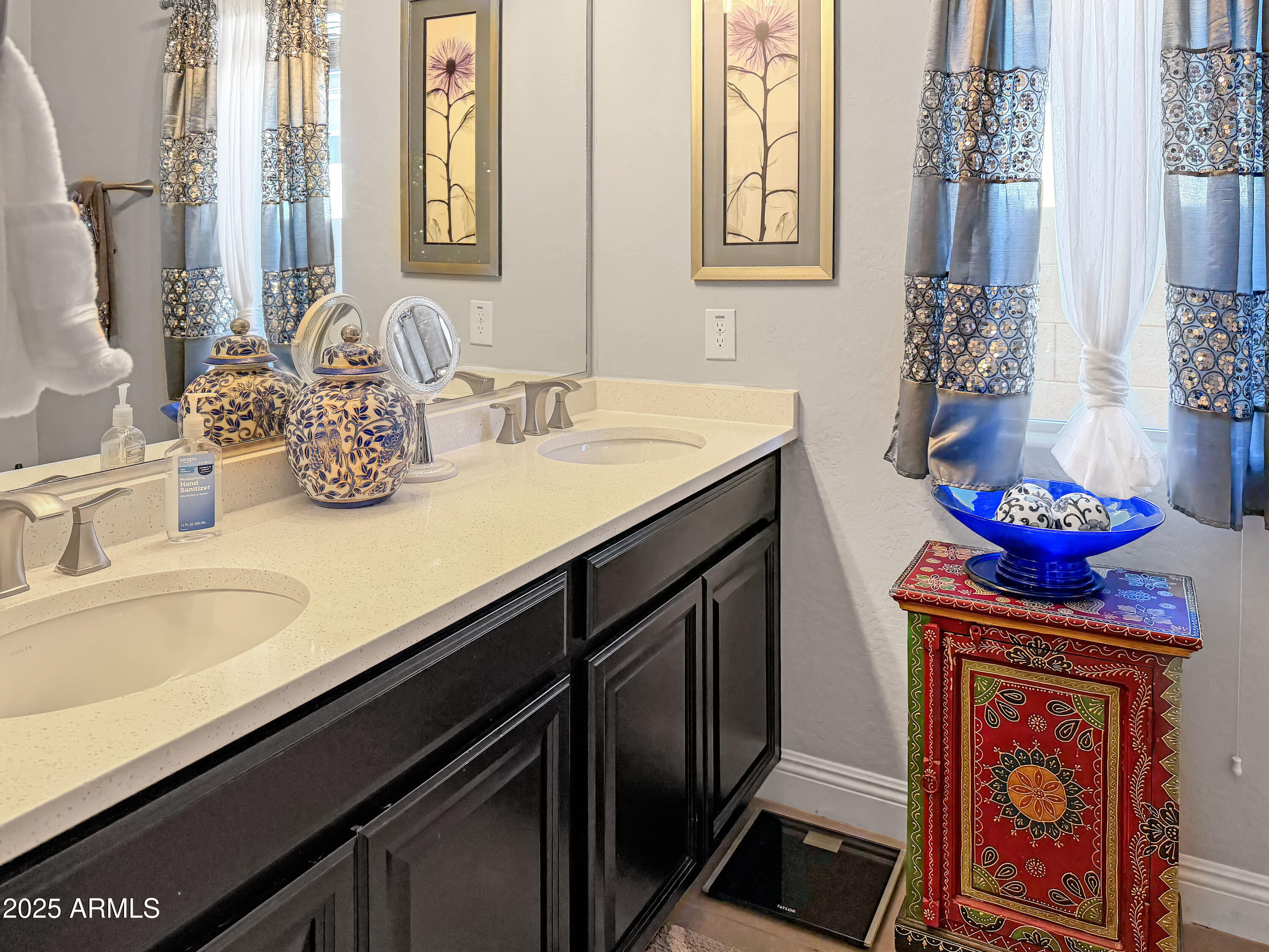 3848 N HUNTINGTON Drive