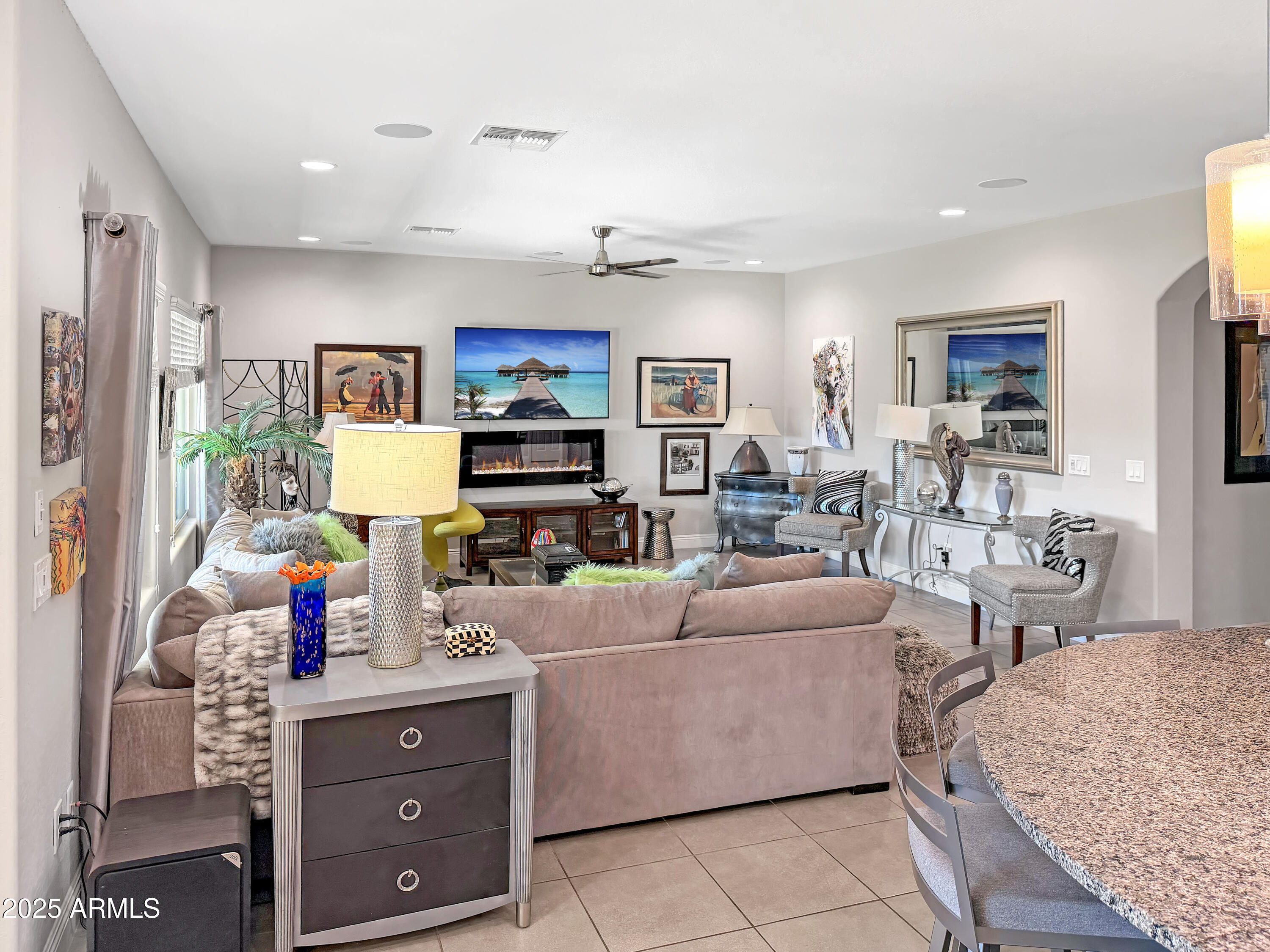 3848 N HUNTINGTON Drive