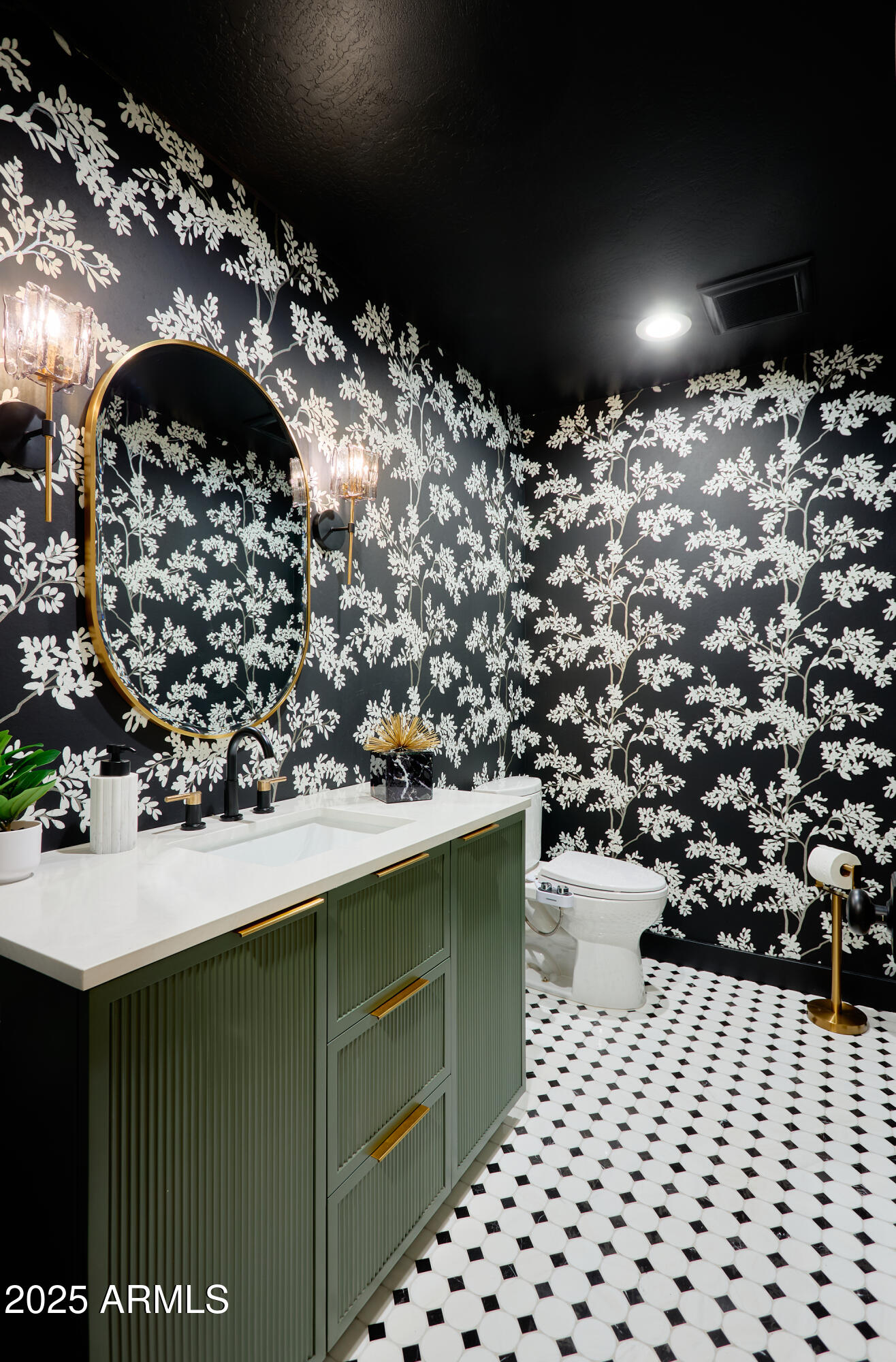 8637 E VIA DE LA ESCUELA