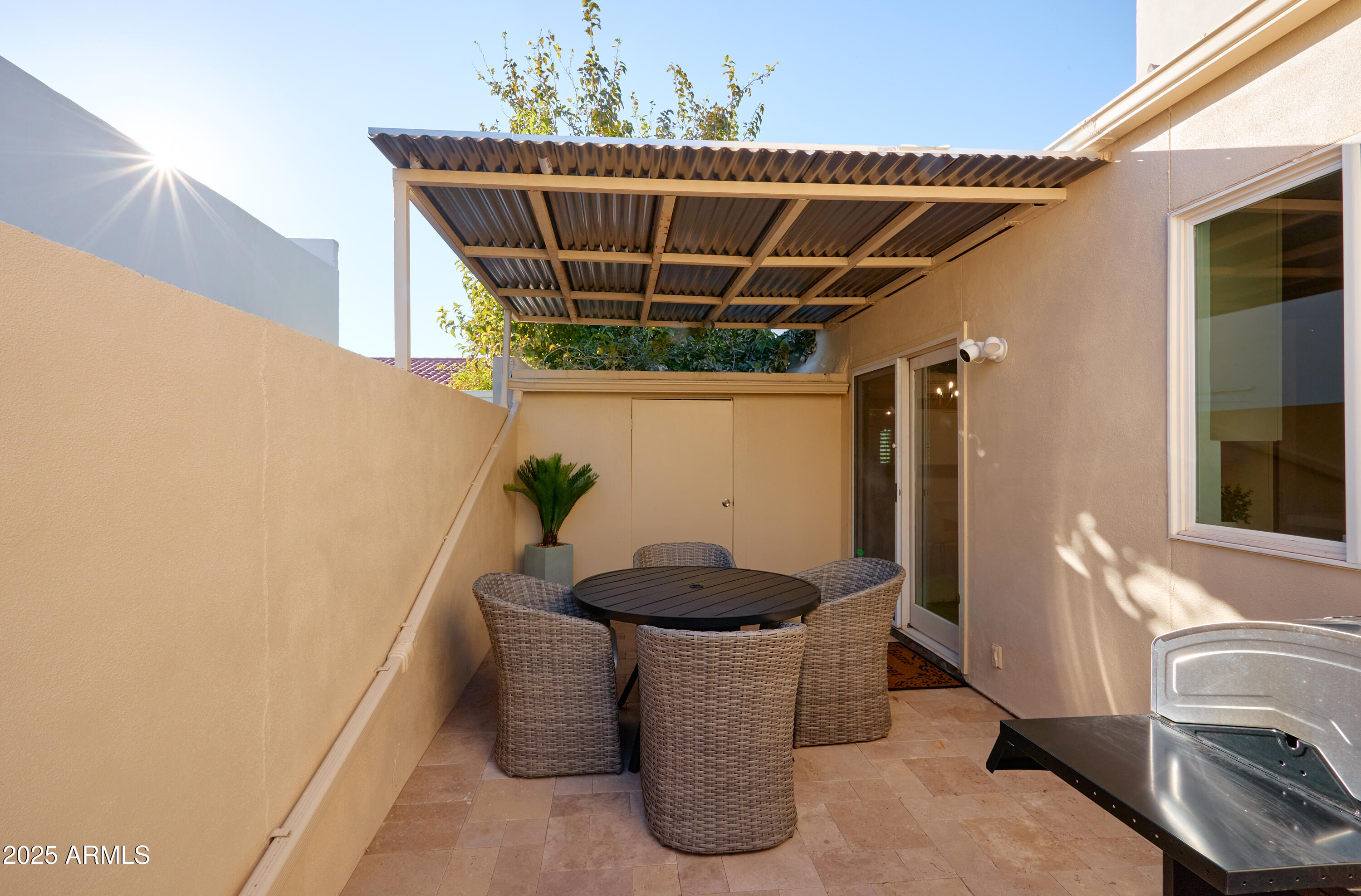 8637 E VIA DE LA ESCUELA