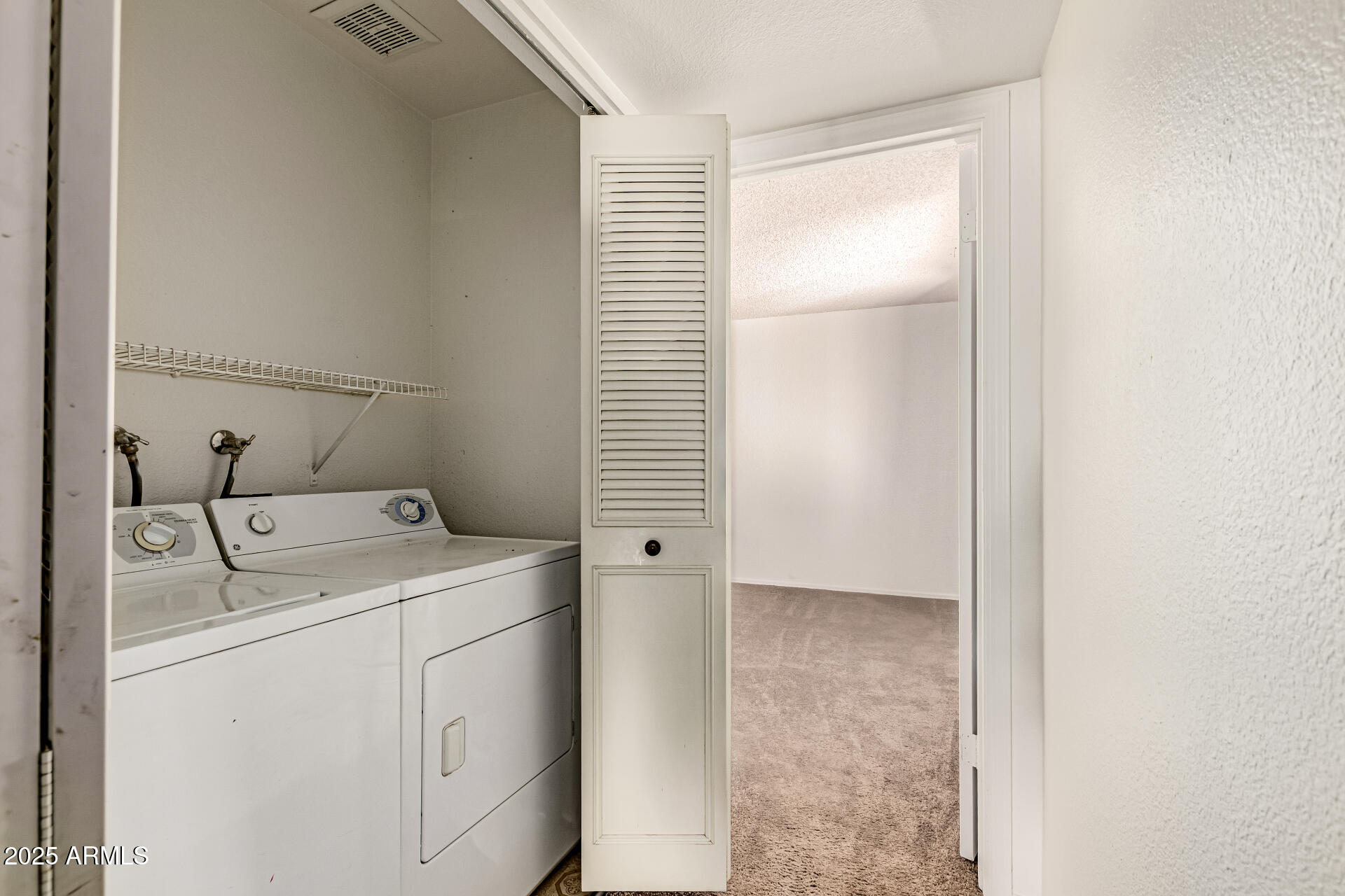 1328 E PALMDALE Drive