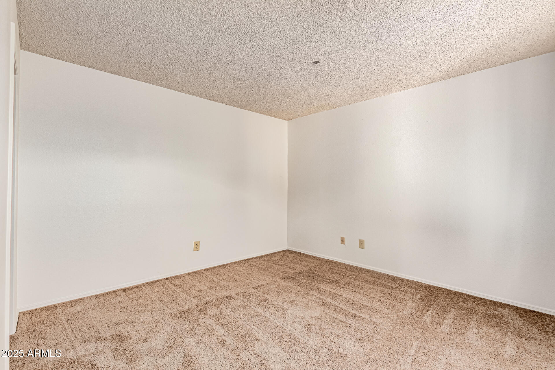 1328 E PALMDALE Drive