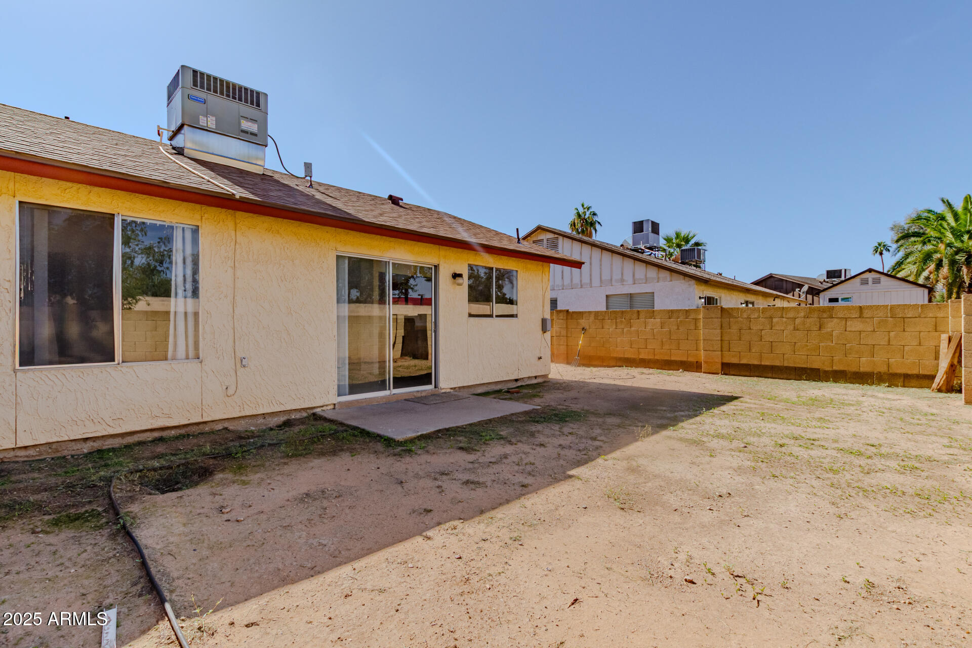 1328 E PALMDALE Drive
