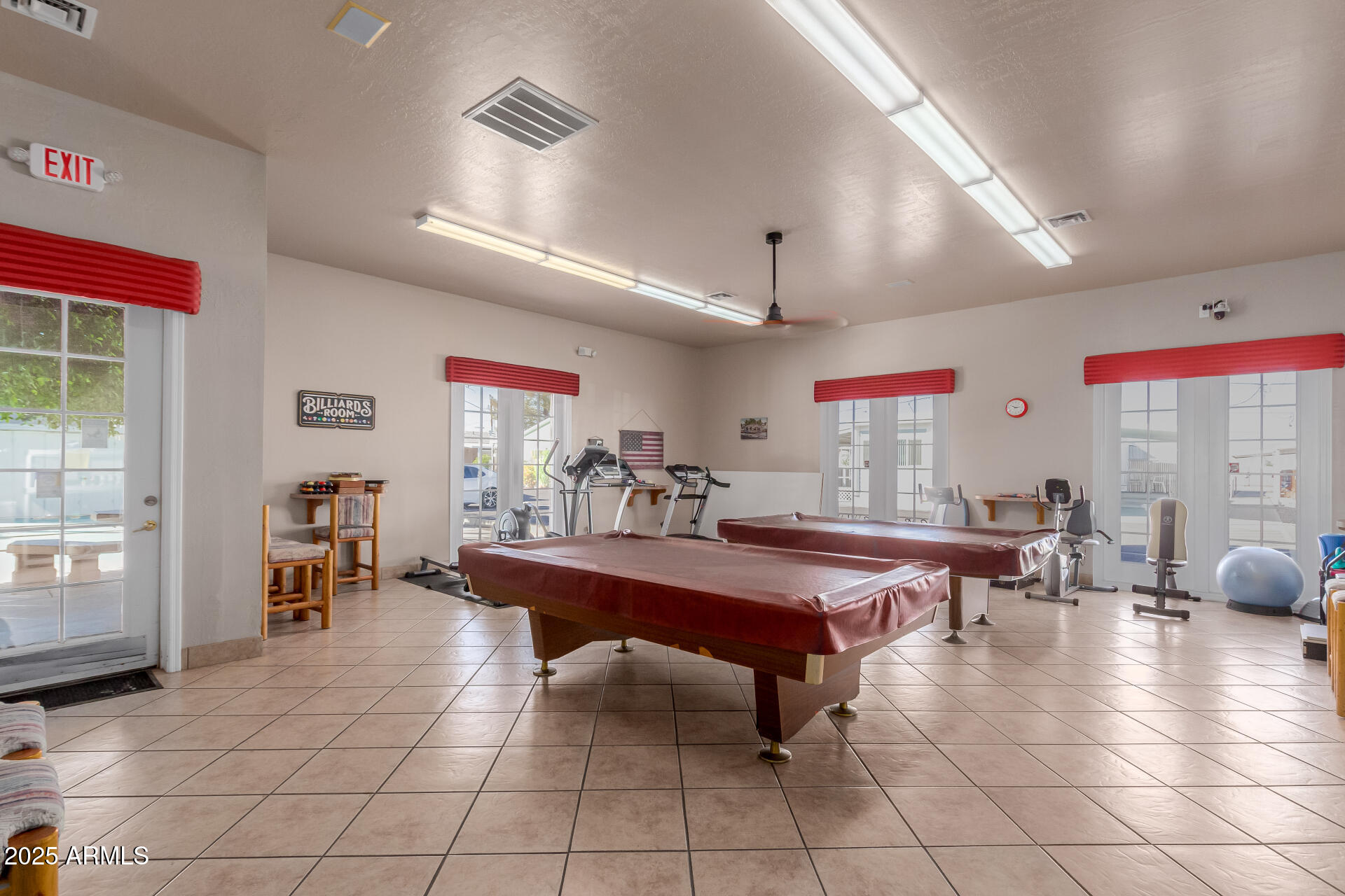 2121 N CENTER Street 197