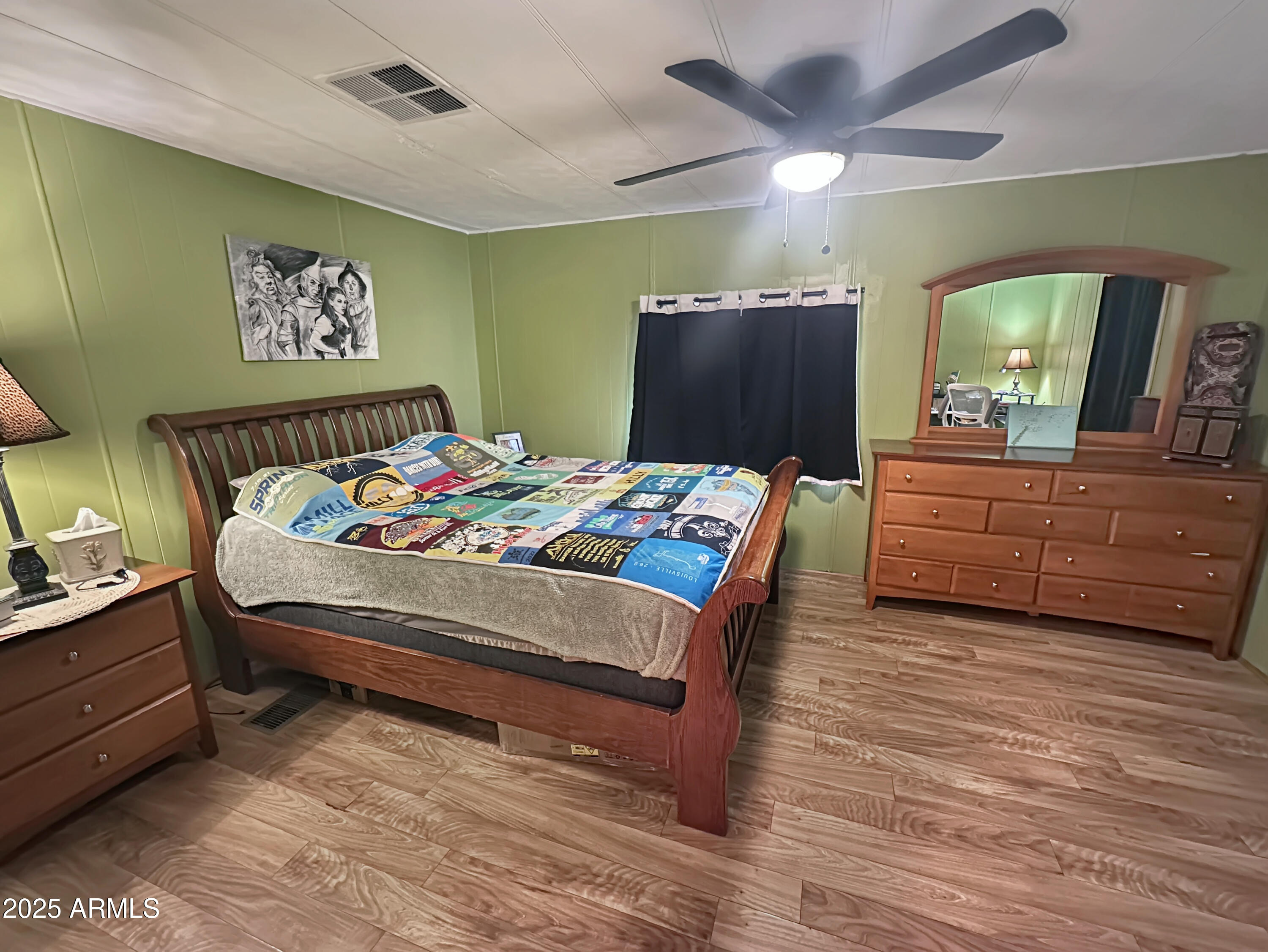 201 S Greenfield Road, 18