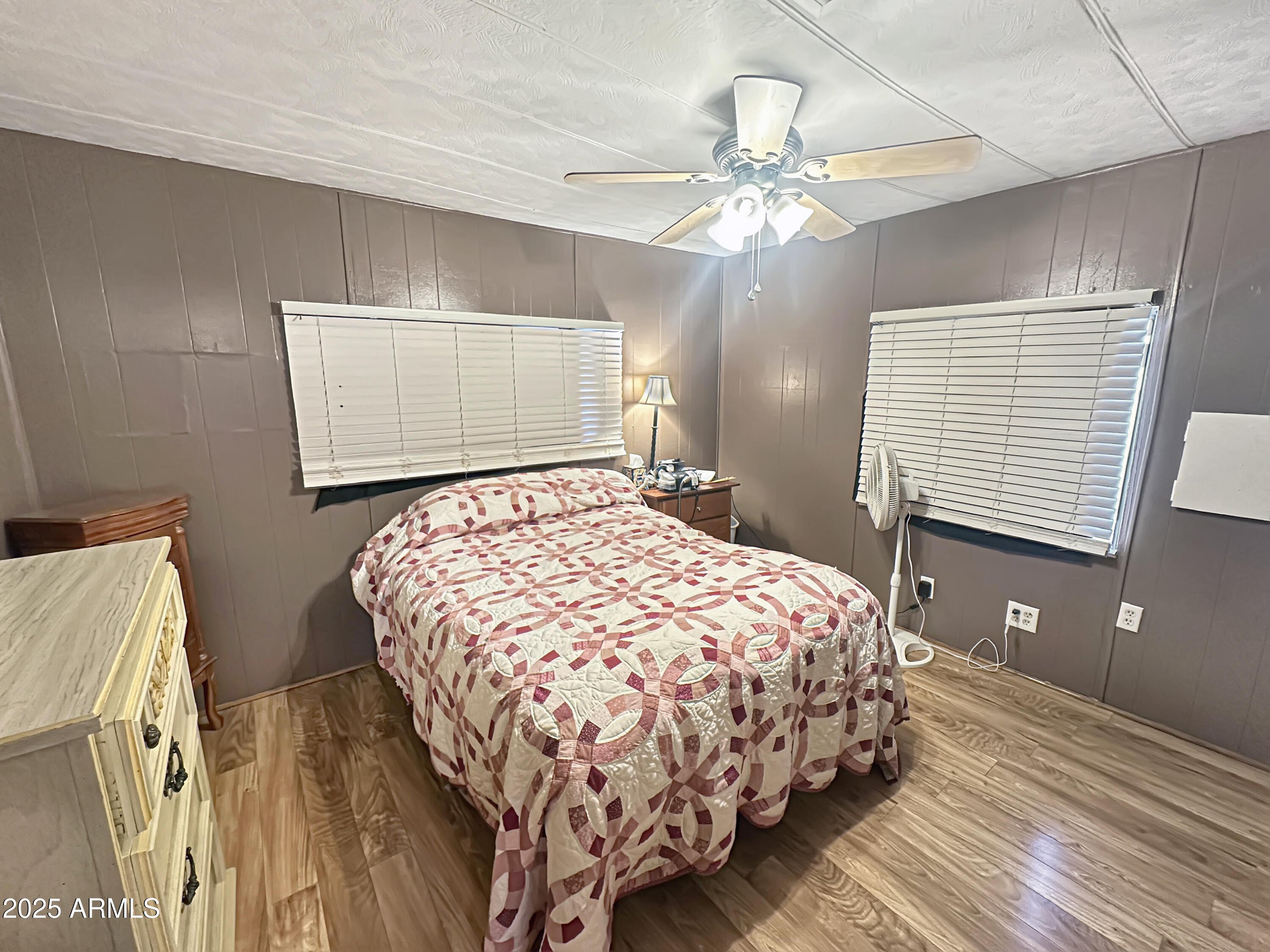 201 S Greenfield Road, 18