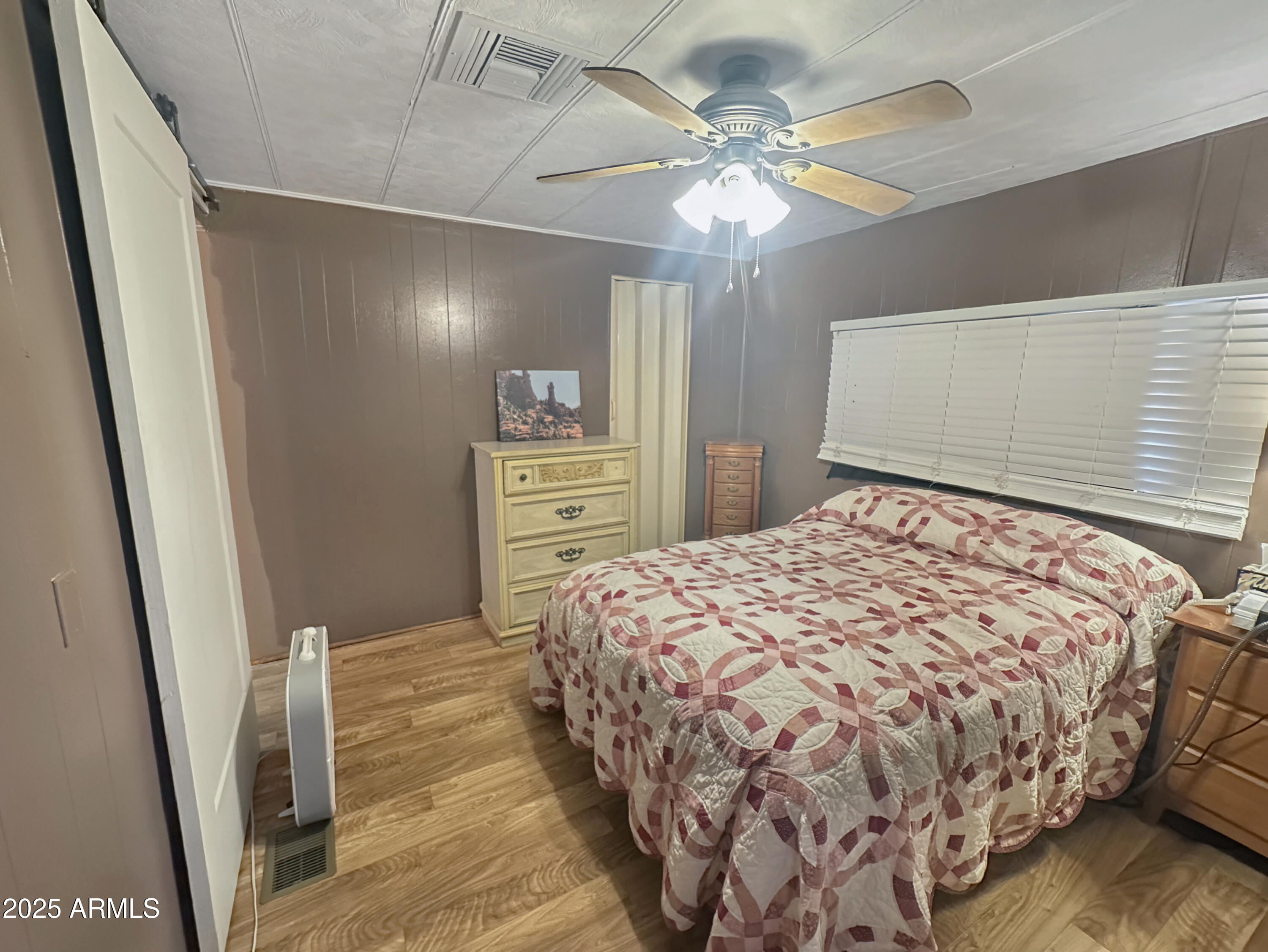 201 S Greenfield Road, 18