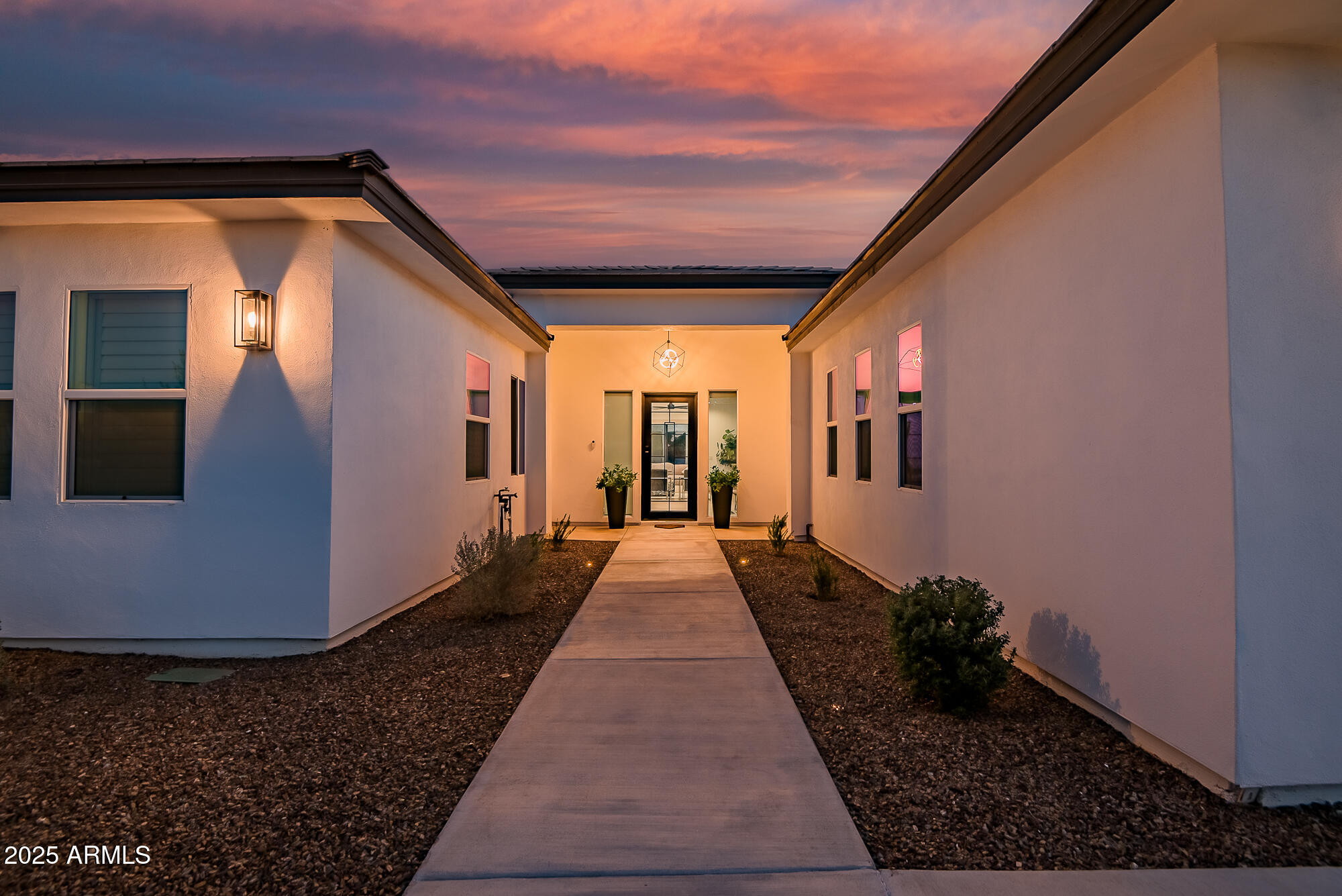 7403 W PORT AU PRINCE Lane