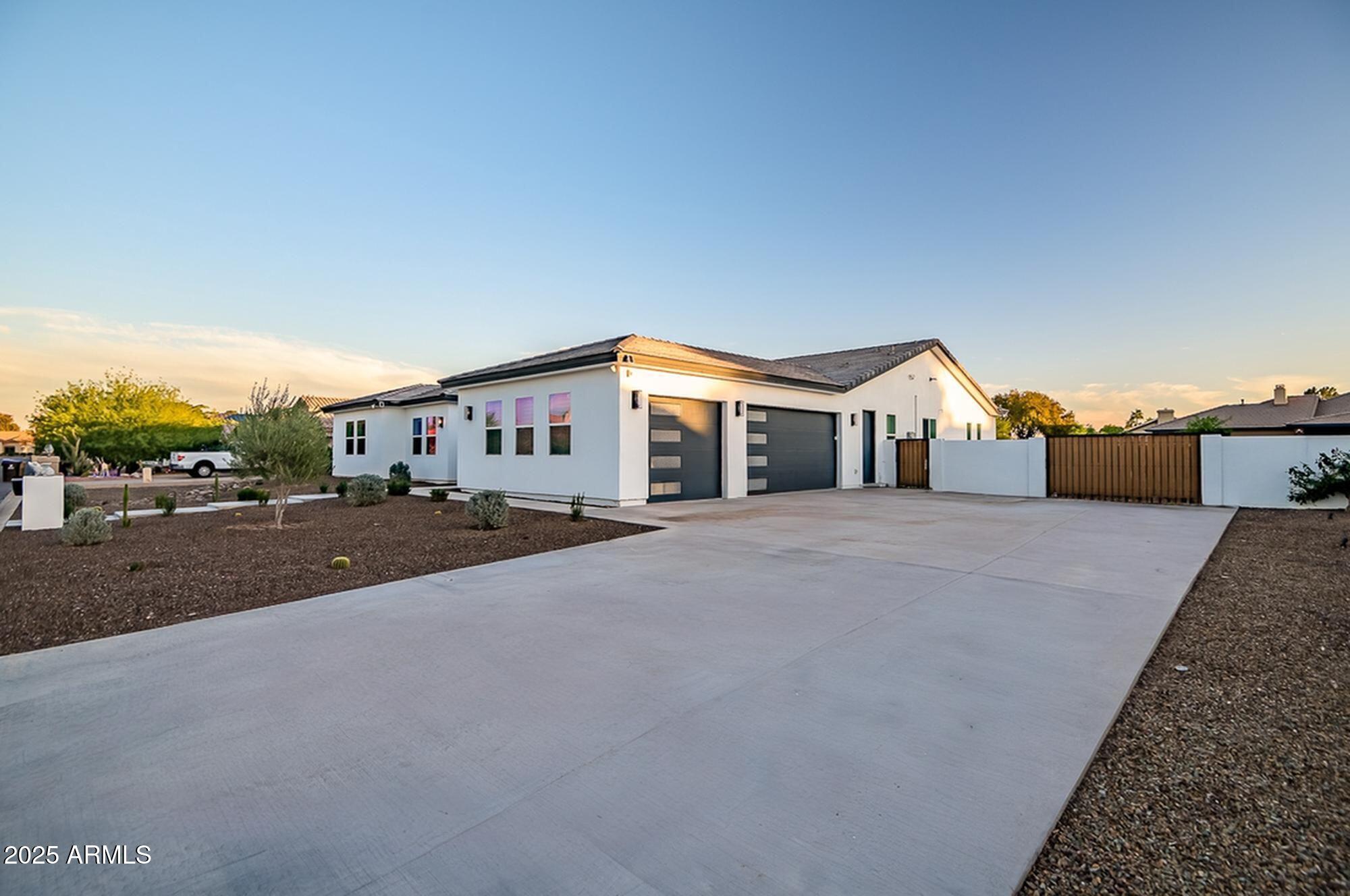 7403 W PORT AU PRINCE Lane