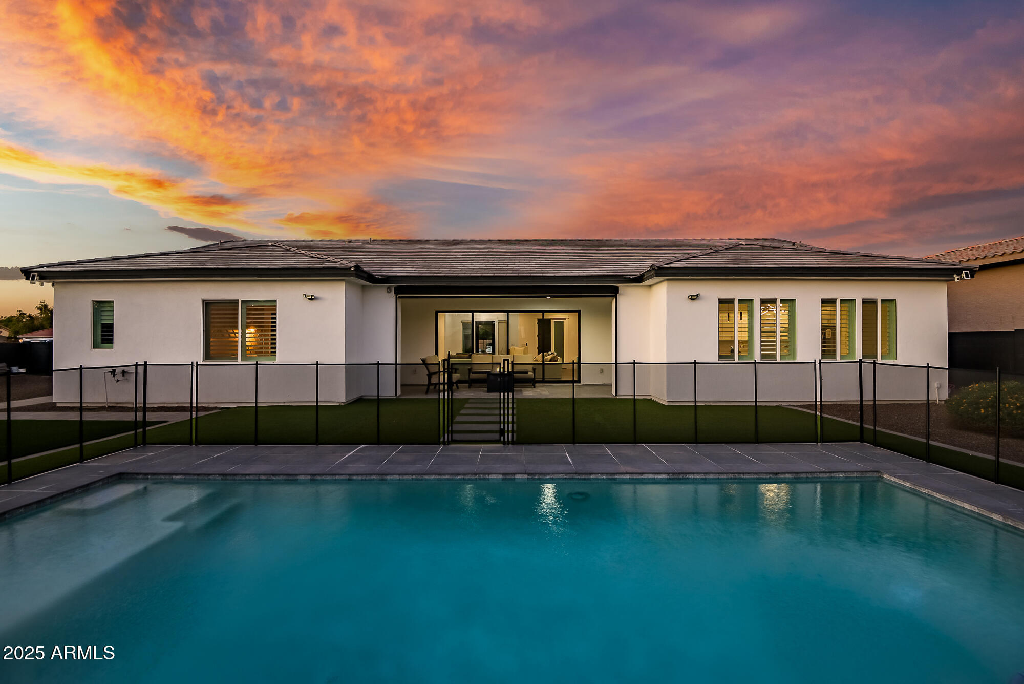 7403 W PORT AU PRINCE Lane