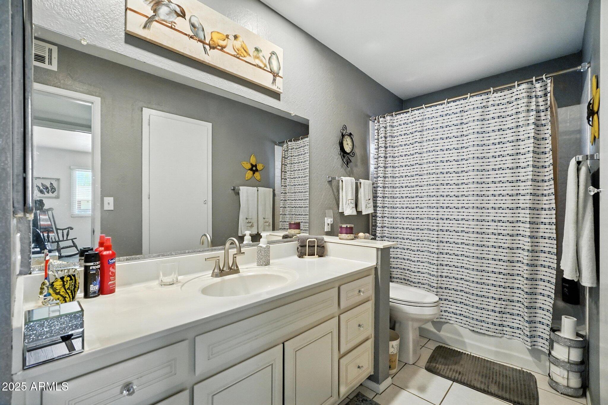 10002 W Deanne Drive