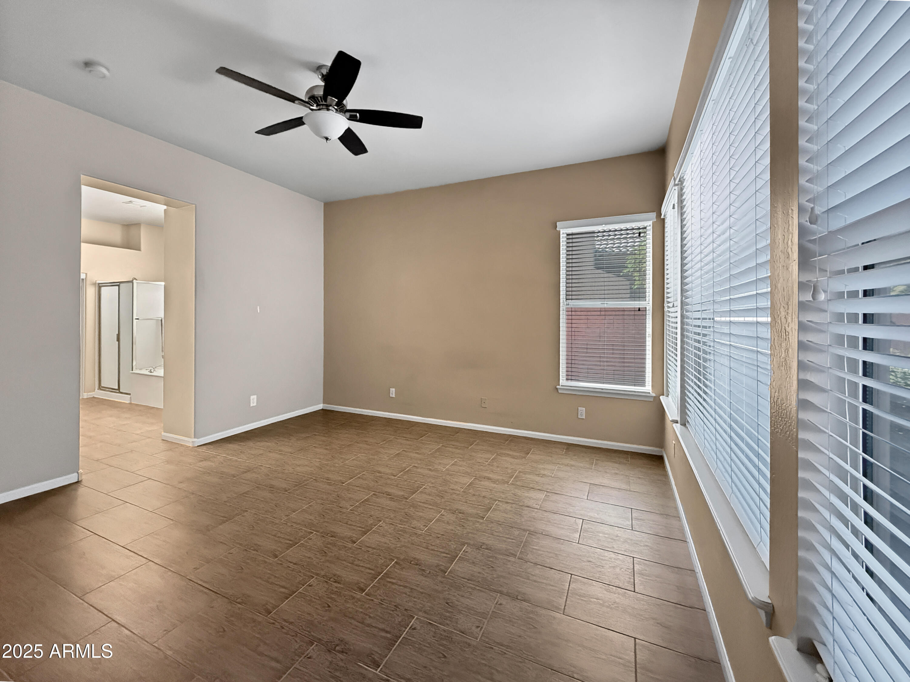 4550 E ROY ROGERS Road