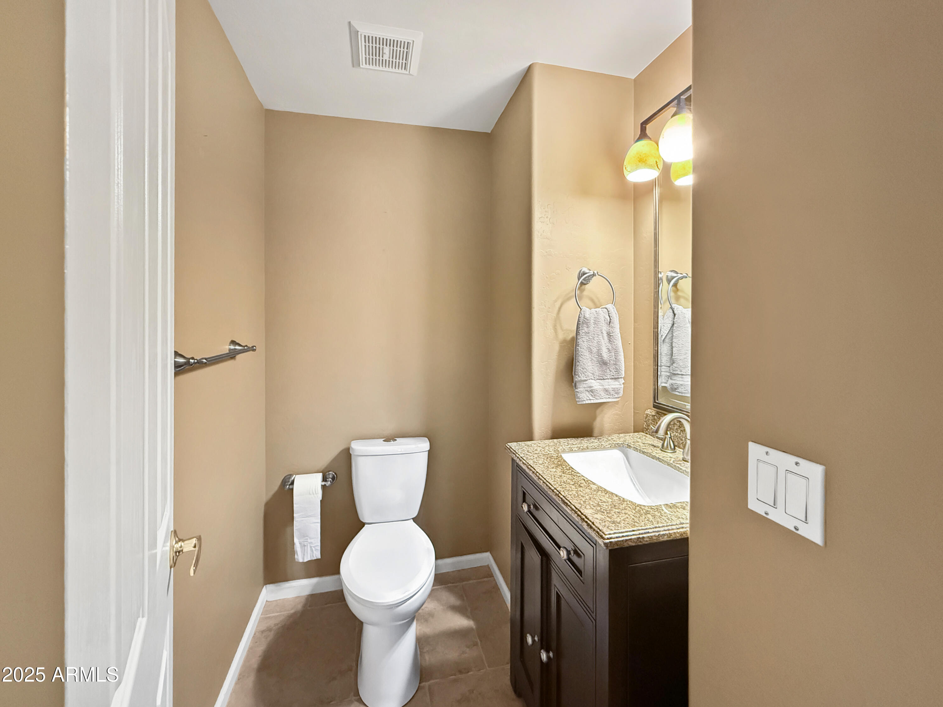 4550 E ROY ROGERS Road